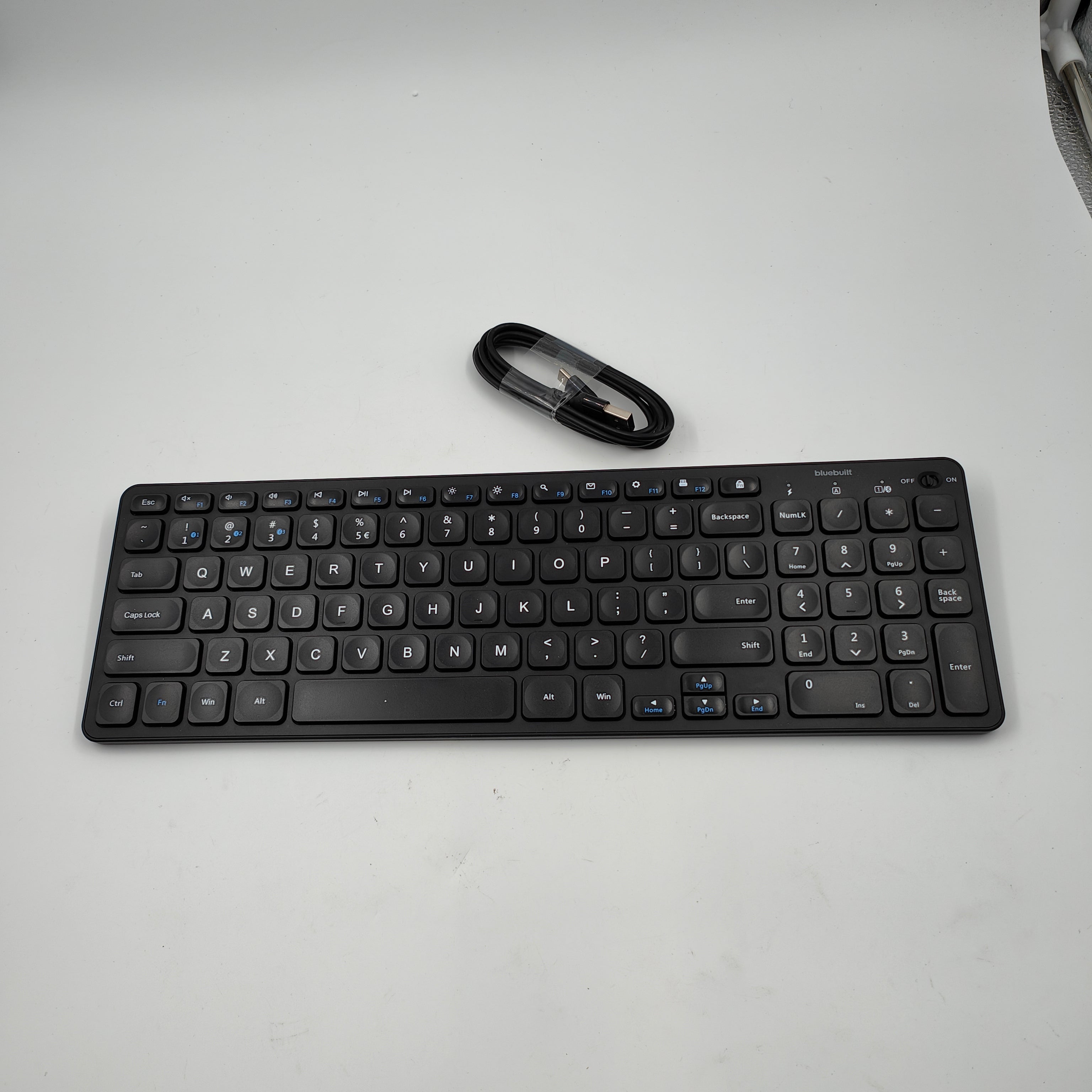 BlueBuilt Kabellose Bluetooth-Tastatur QWERTZ