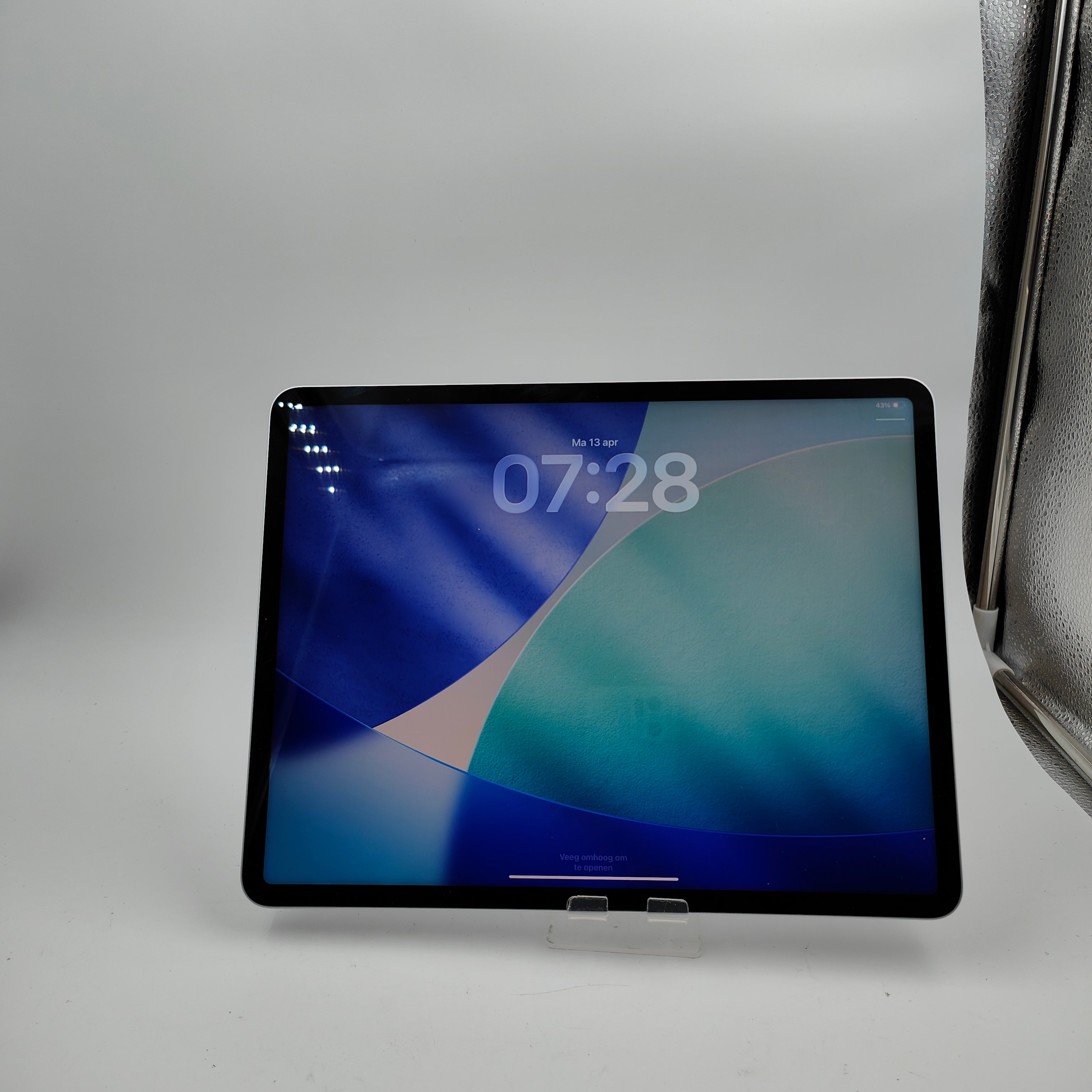 Generalüberholtes iPad Pro 12,9" 5. Generation 128GB WLAN 12,9" Silber