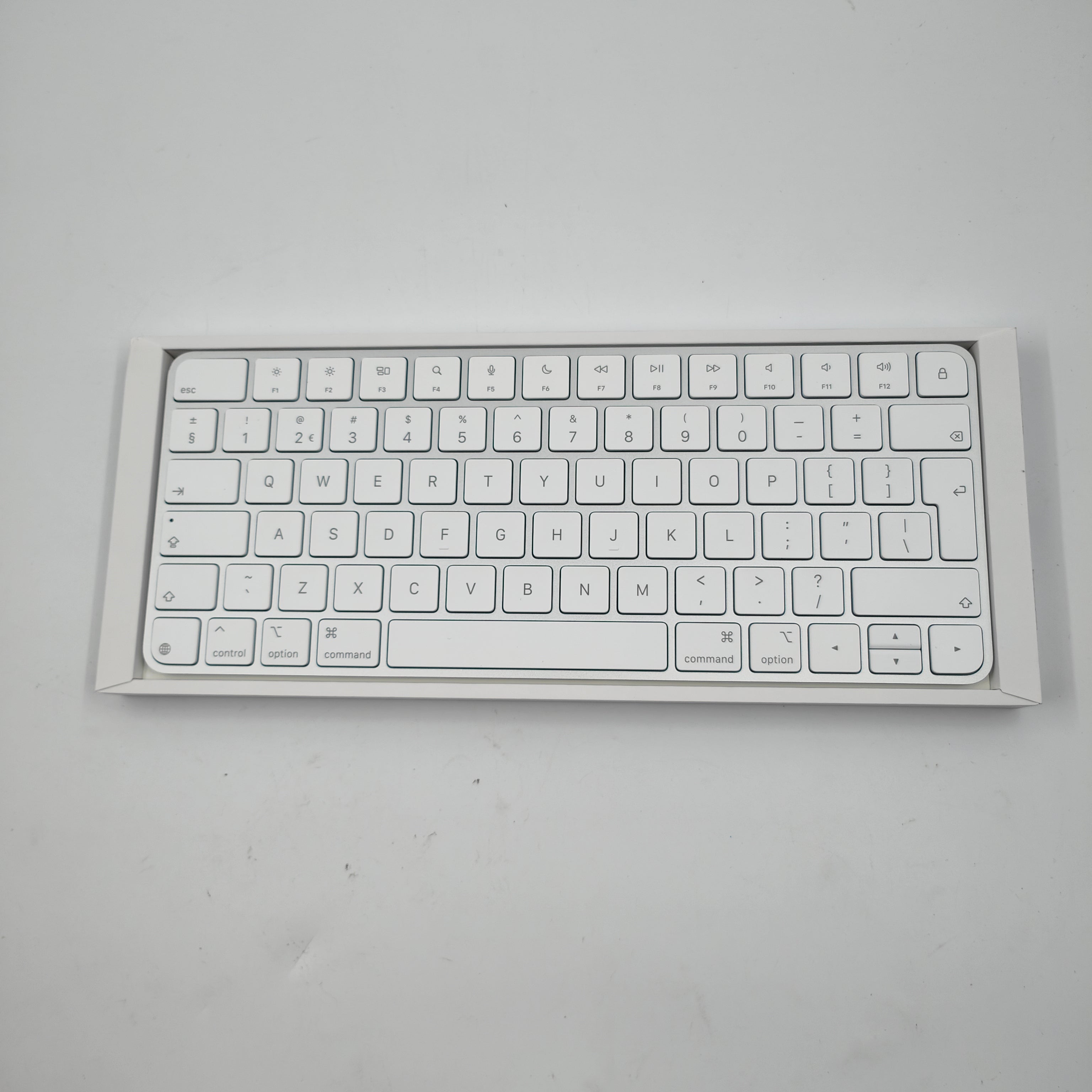 Apple Keyboard (2024) QWERTY