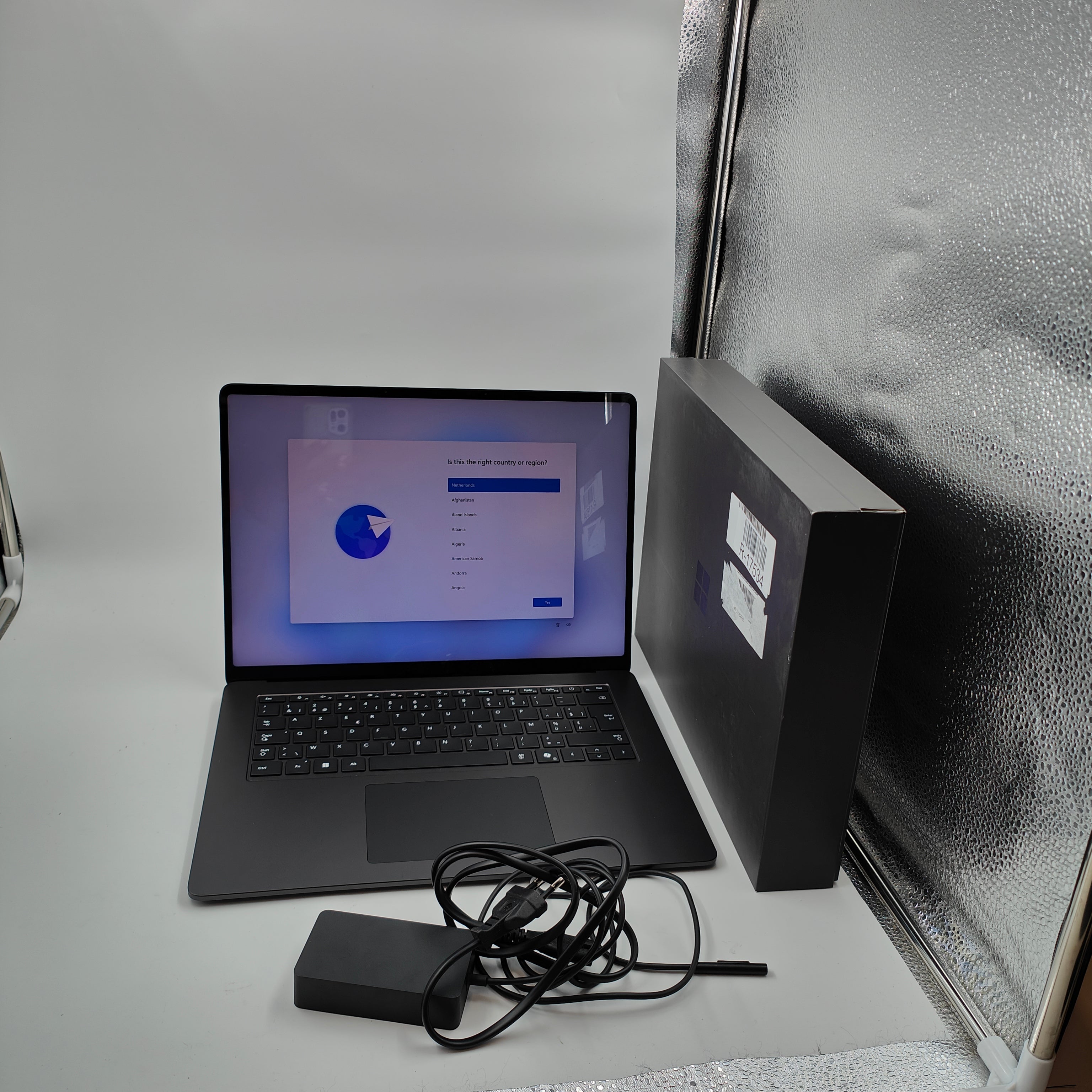 Microsoft Surface Laptop Copilot+ PC Elite X1E-80-100 16GB RAM 512GB SSD Schwarz AZERTY