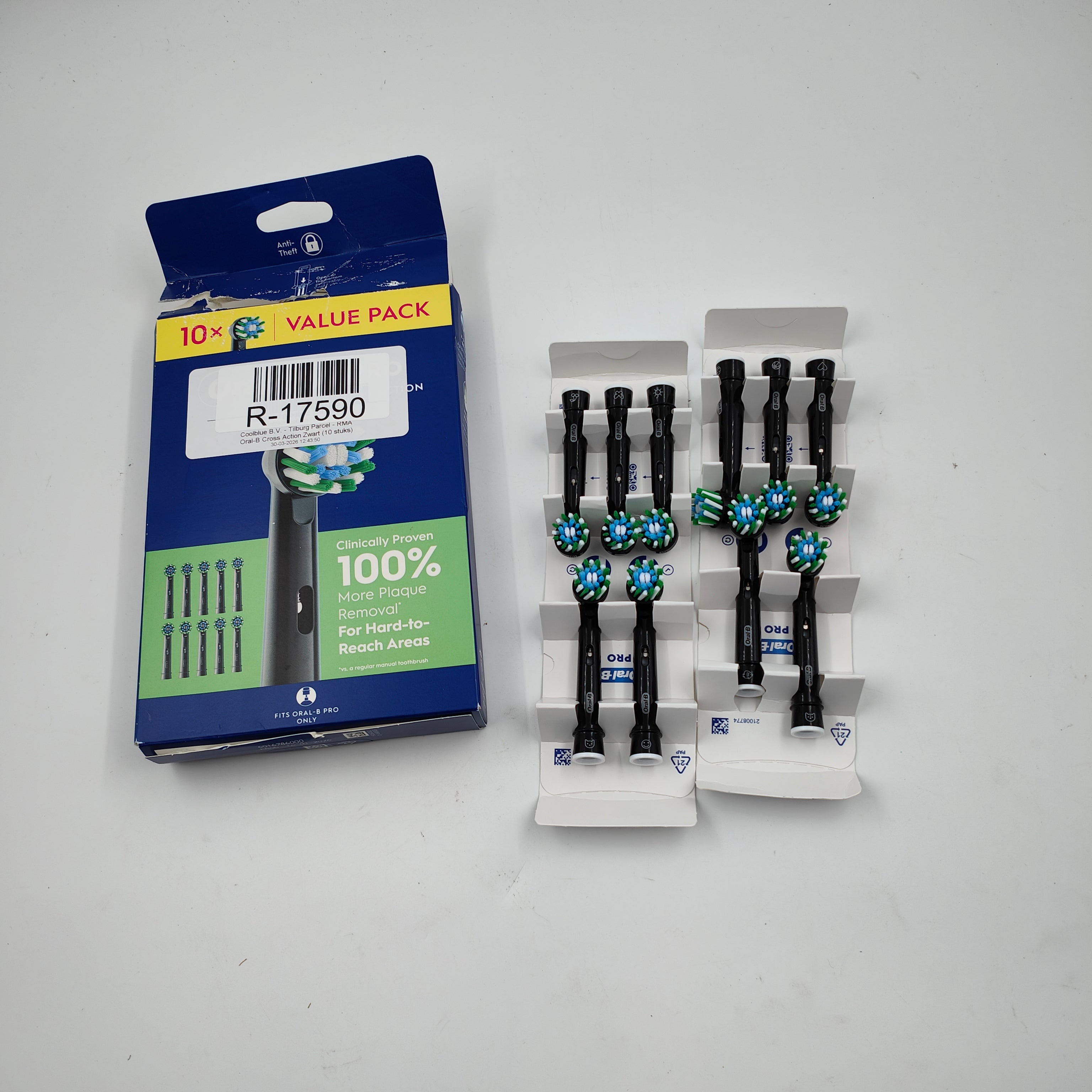 Oral-B Cross Action Schwarz (10 Stück)