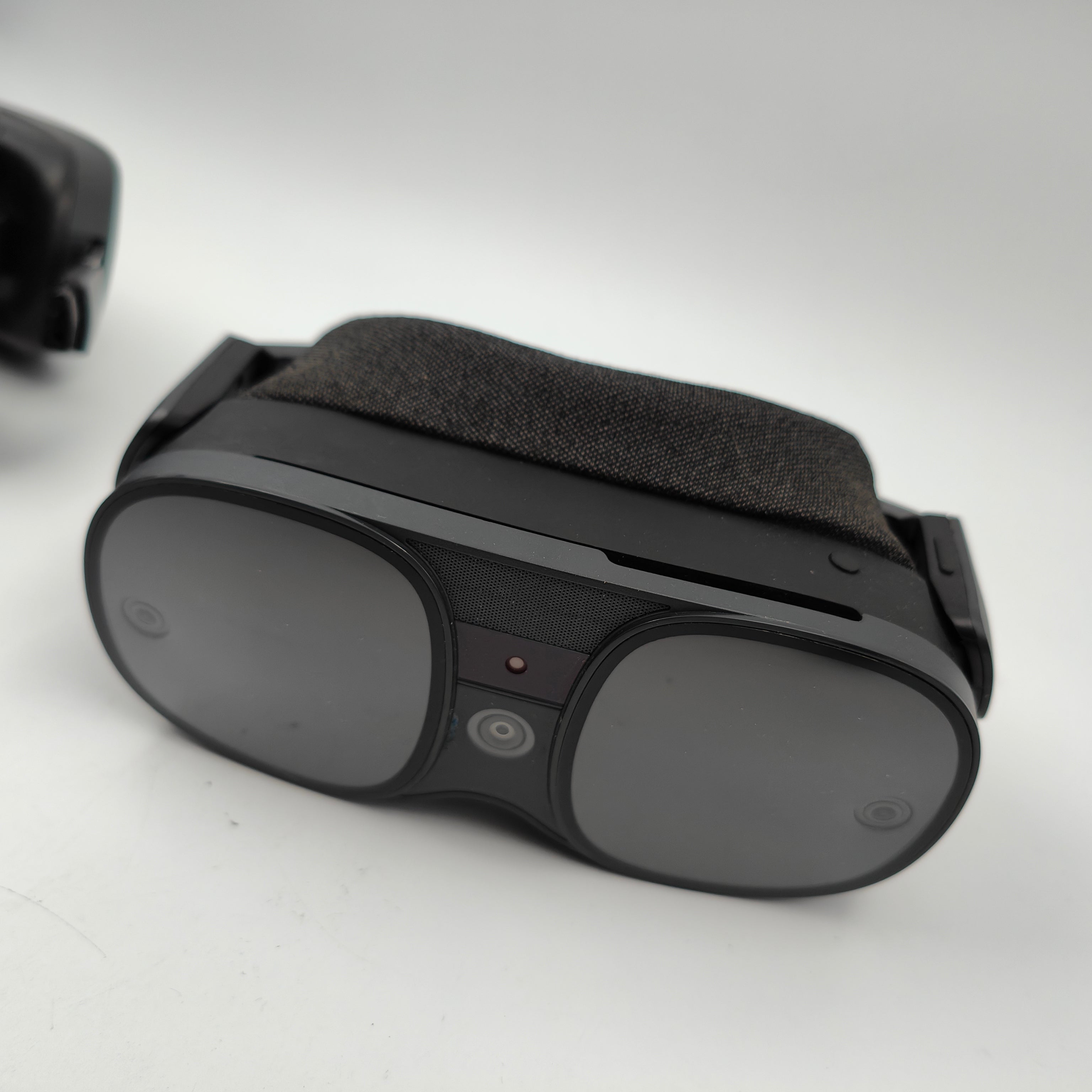 HTC VIVE XR Elite