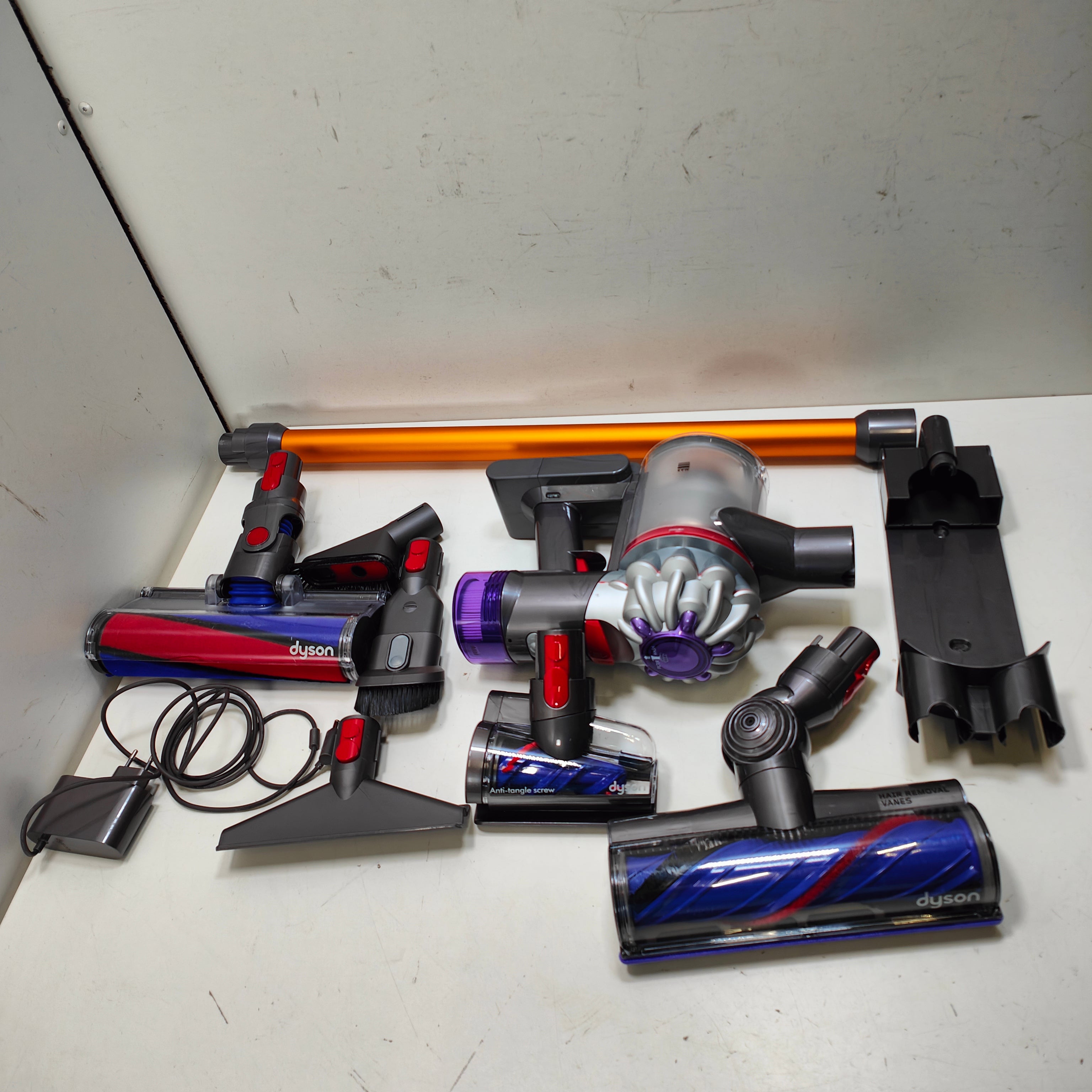 Dyson V8 Absolute 476547-01