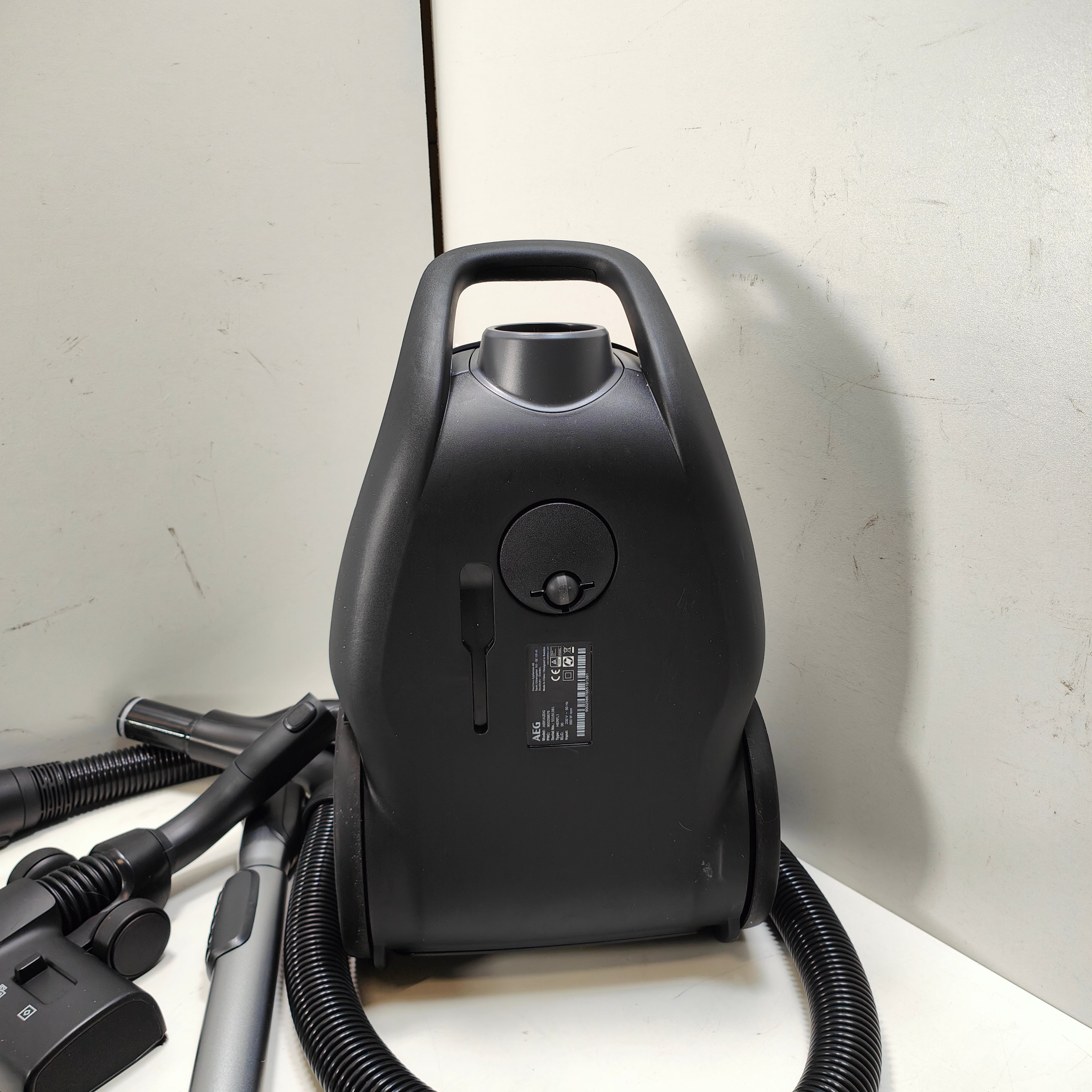 AEG AB81A2DG ANIMAL 8000 Aspirateur avec sac - 69 dB