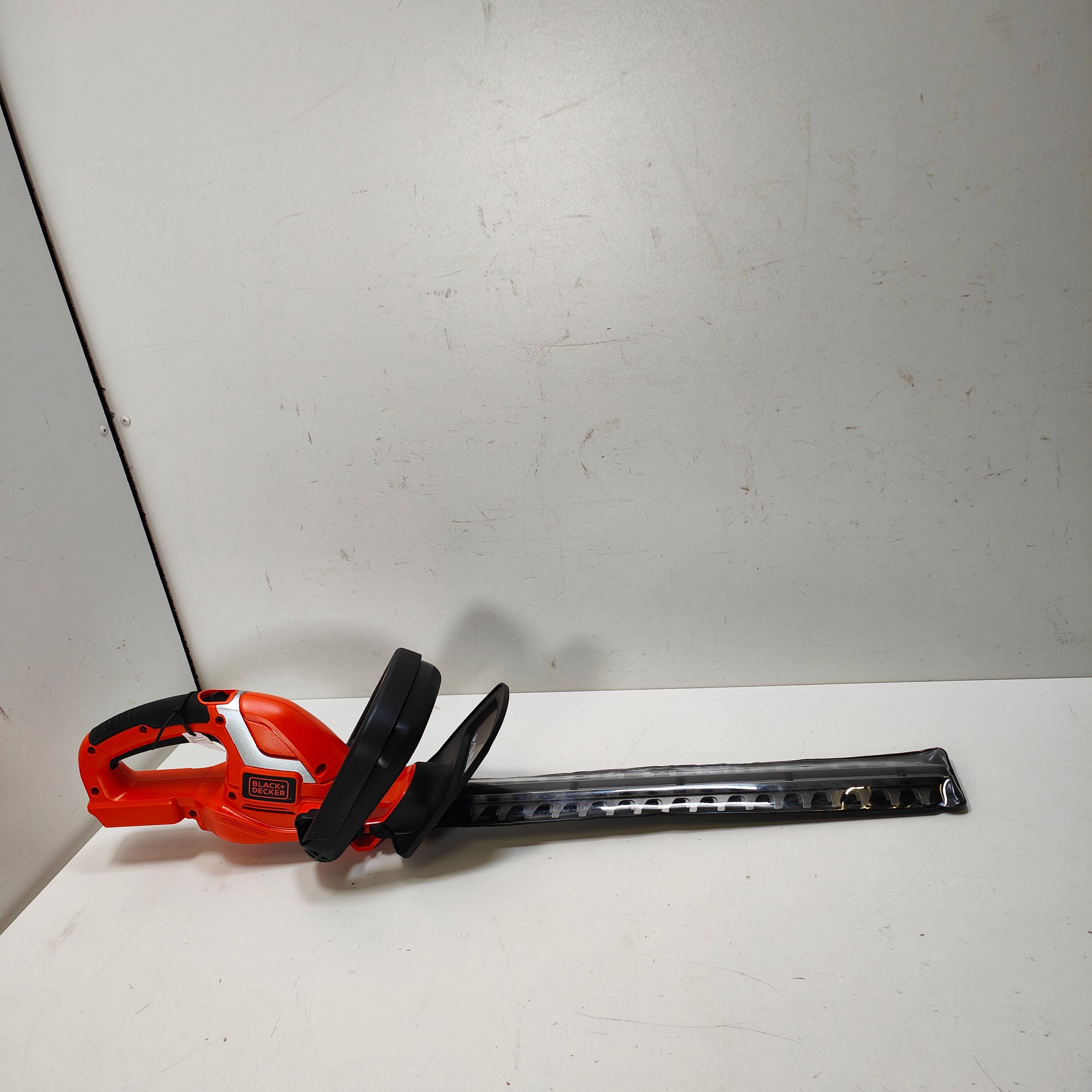 BLACK+DECKER GTC1845L20-QW Hedge Trimmer
