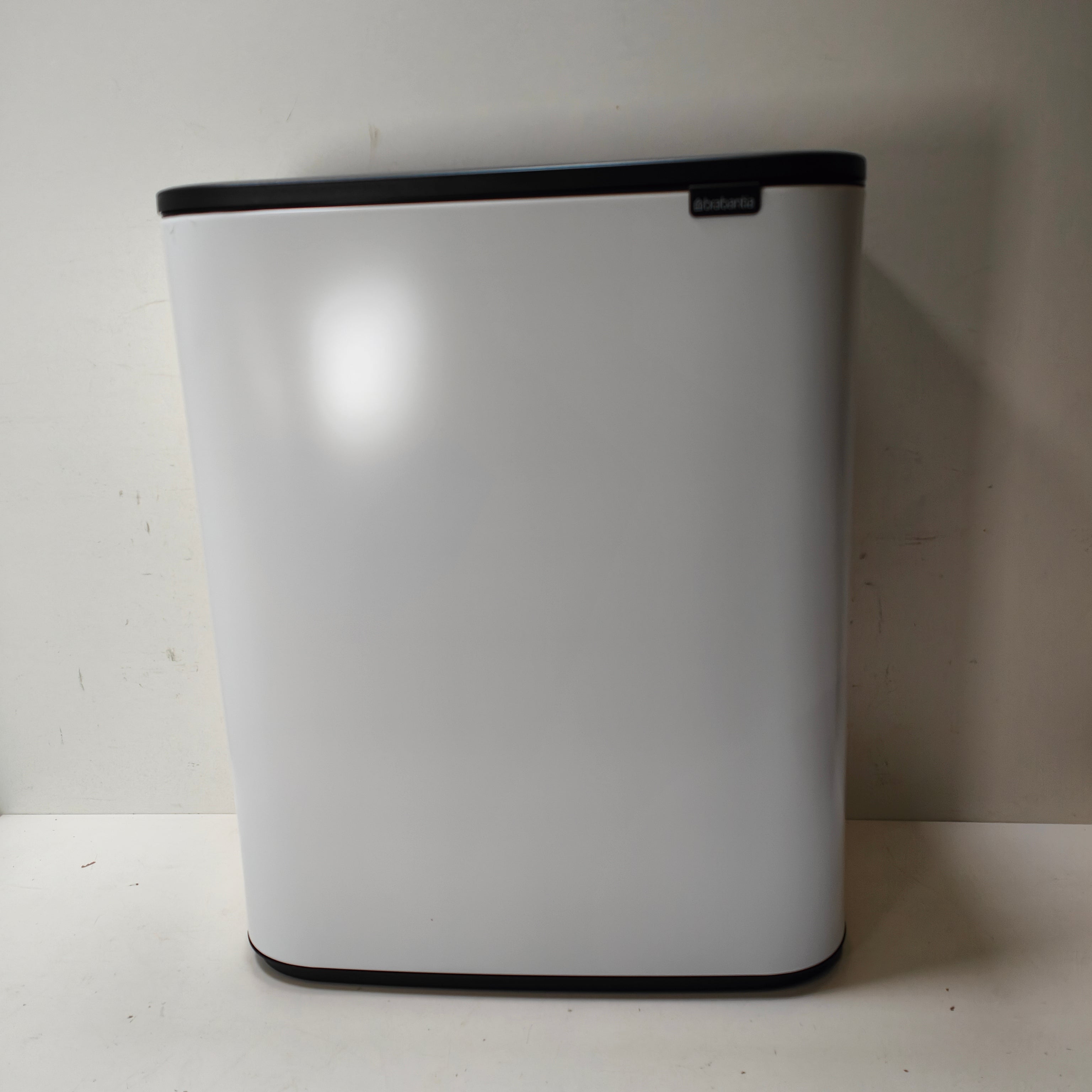 Poubelle Brabantia Bo Touch 60 litres blanche