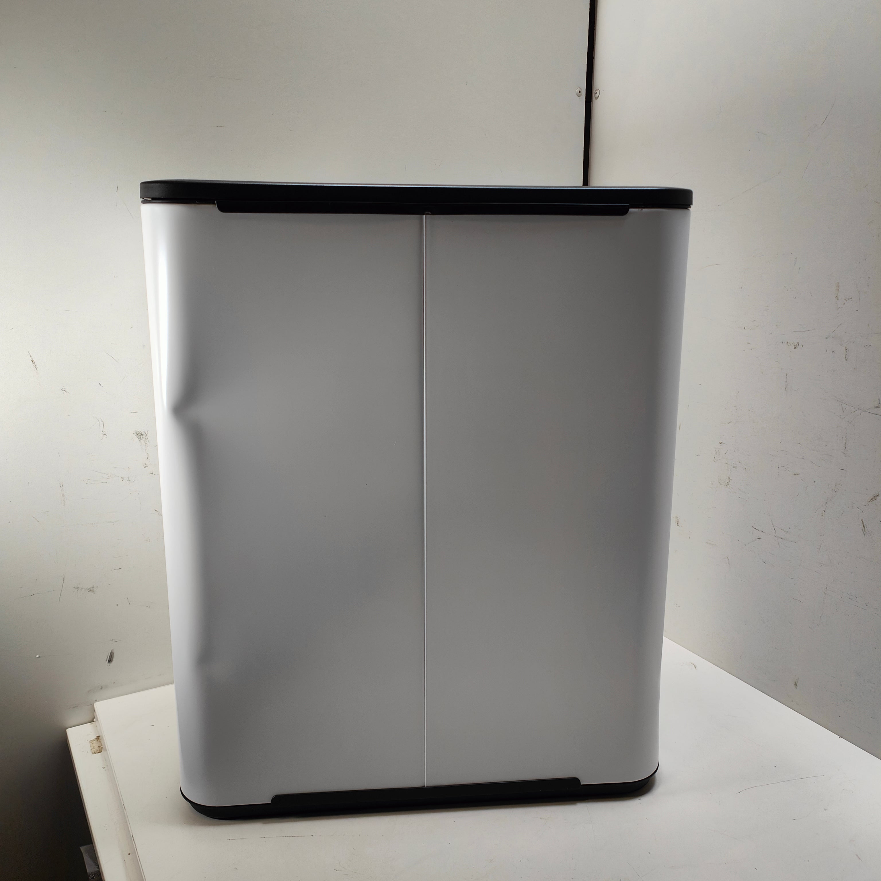 Poubelle Brabantia Bo Touch 60 litres blanche
