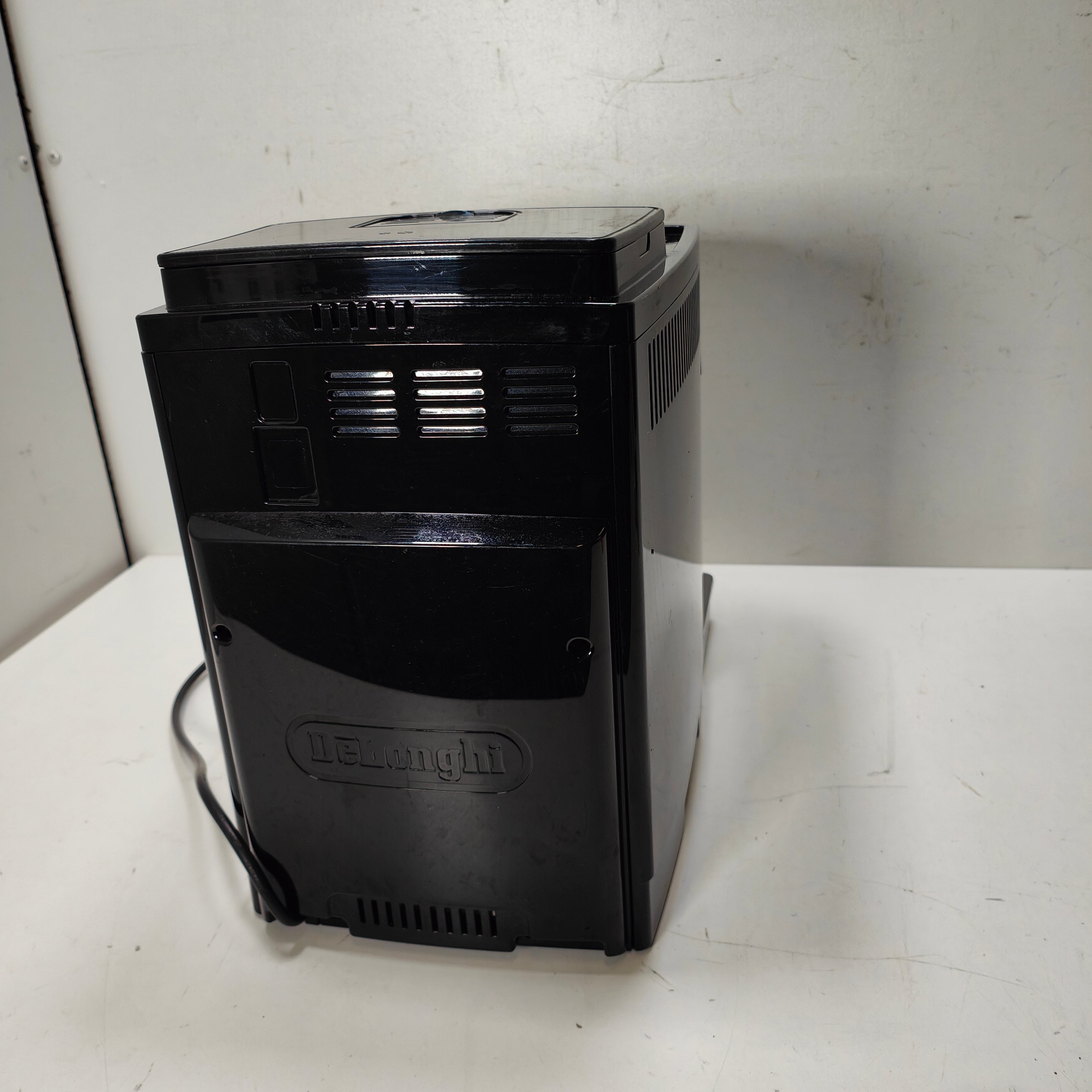 DeLonghi ECAM 21.117.B Magnifica S