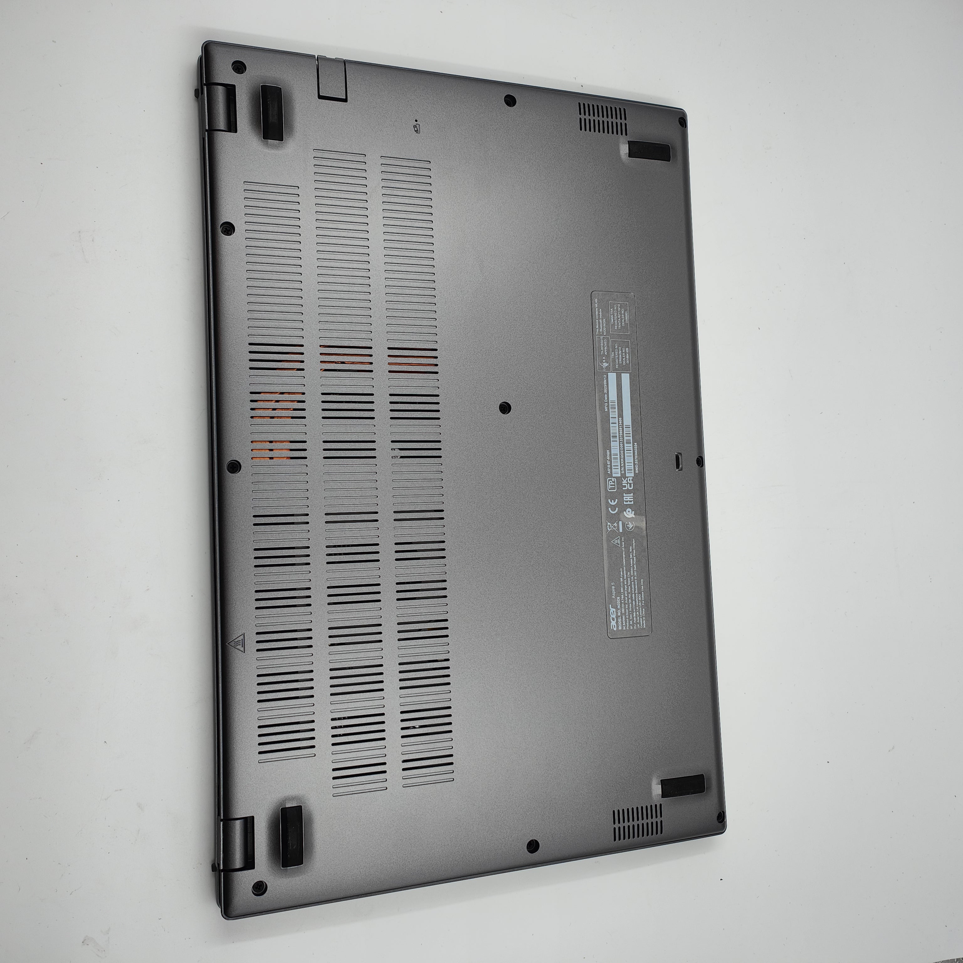 Acer Aspire 5 A515-57-53QH 15,6"/i5-12450H/16 GB RAM/512 GB QWERTZ