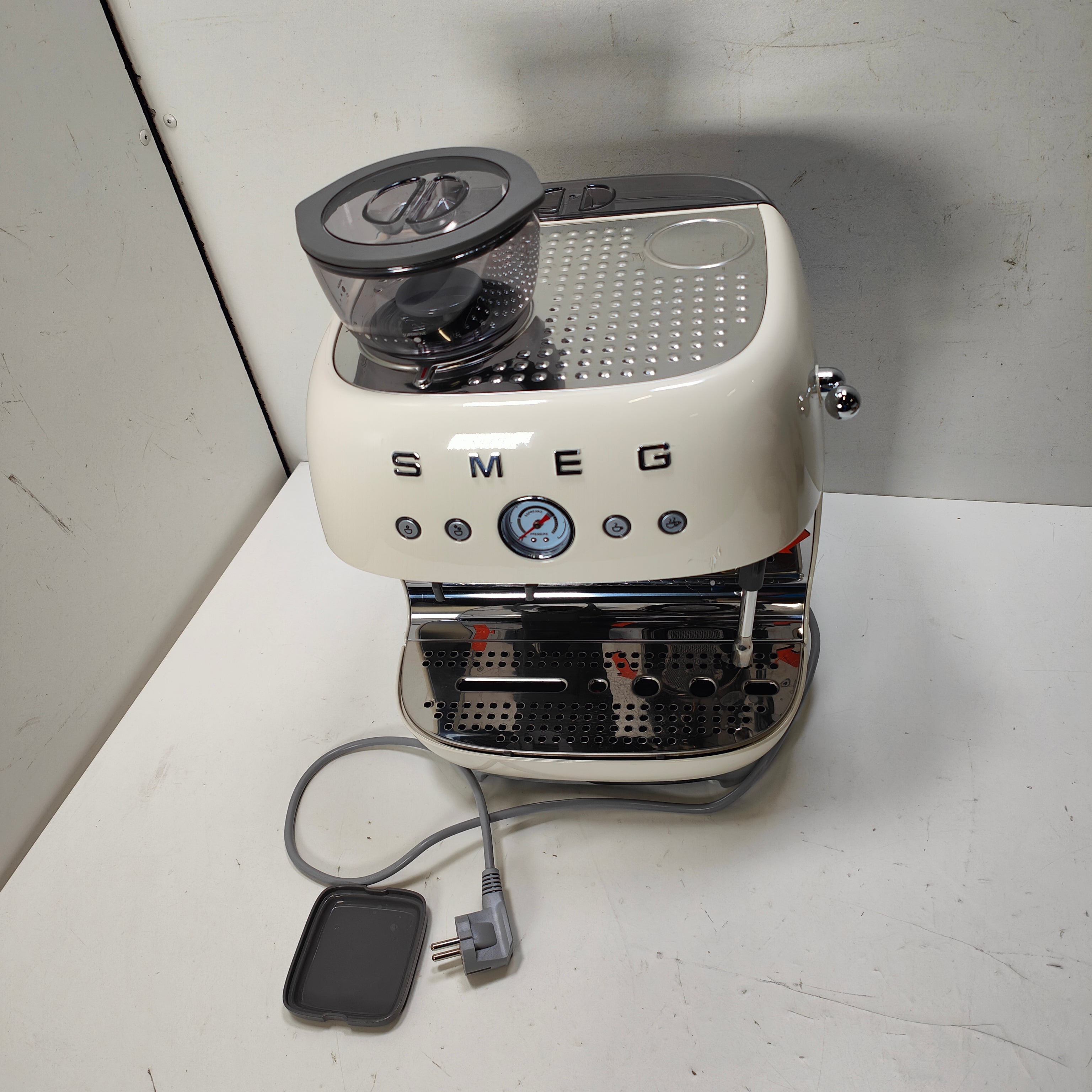 SMEG EGF03CREU Crème