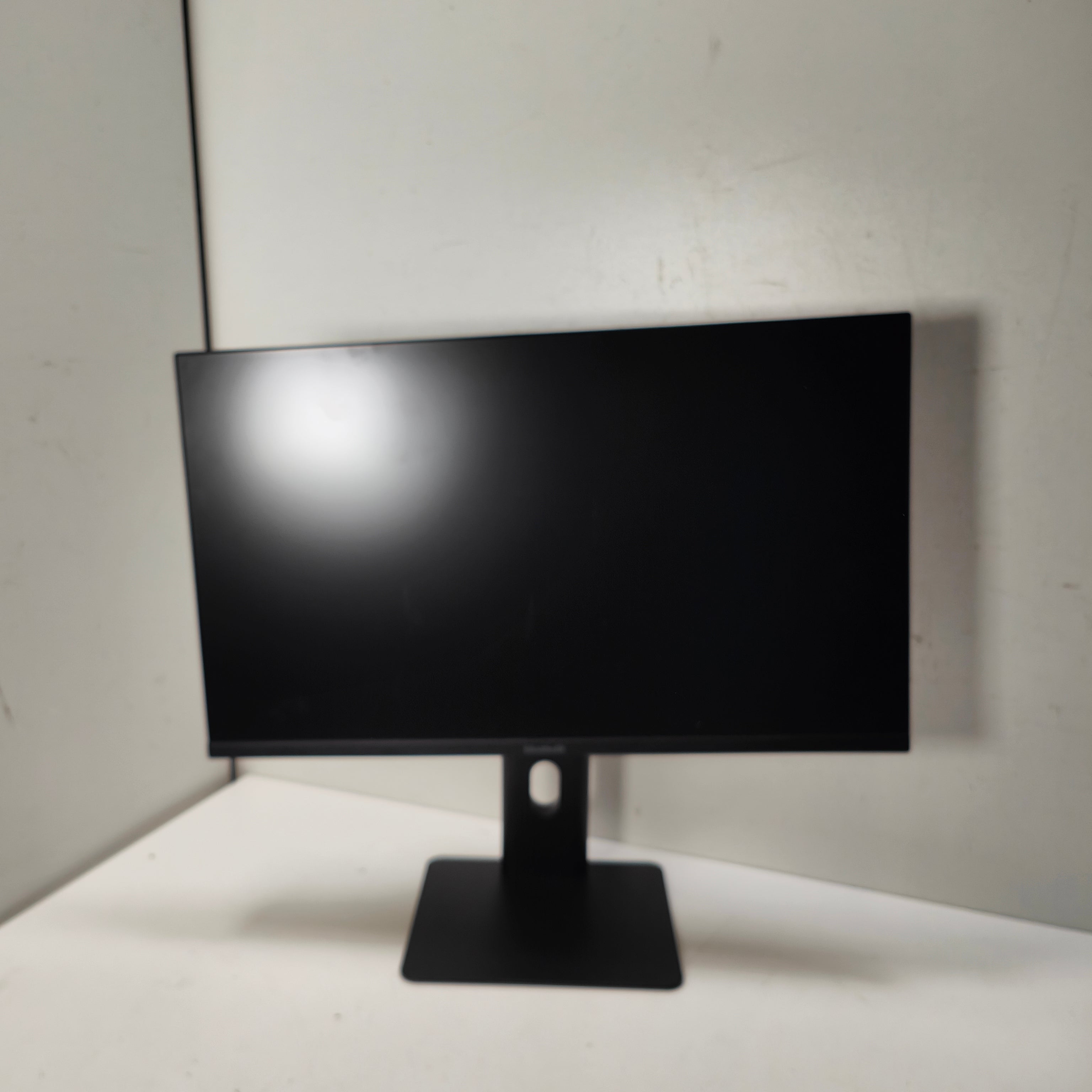 BlueBuilt 24 inch Full HD 100Hz Monitor