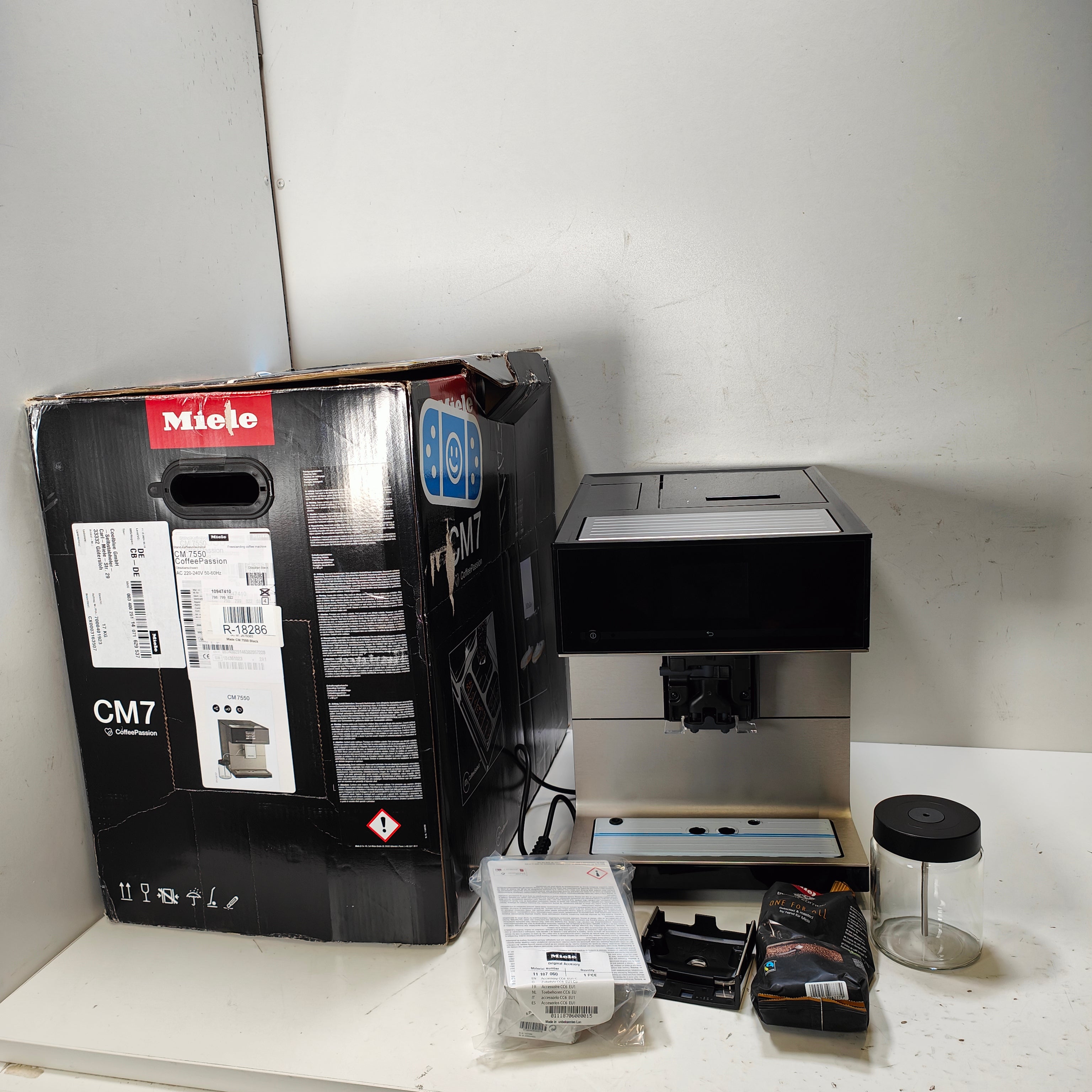 Miele CM 7550 Black