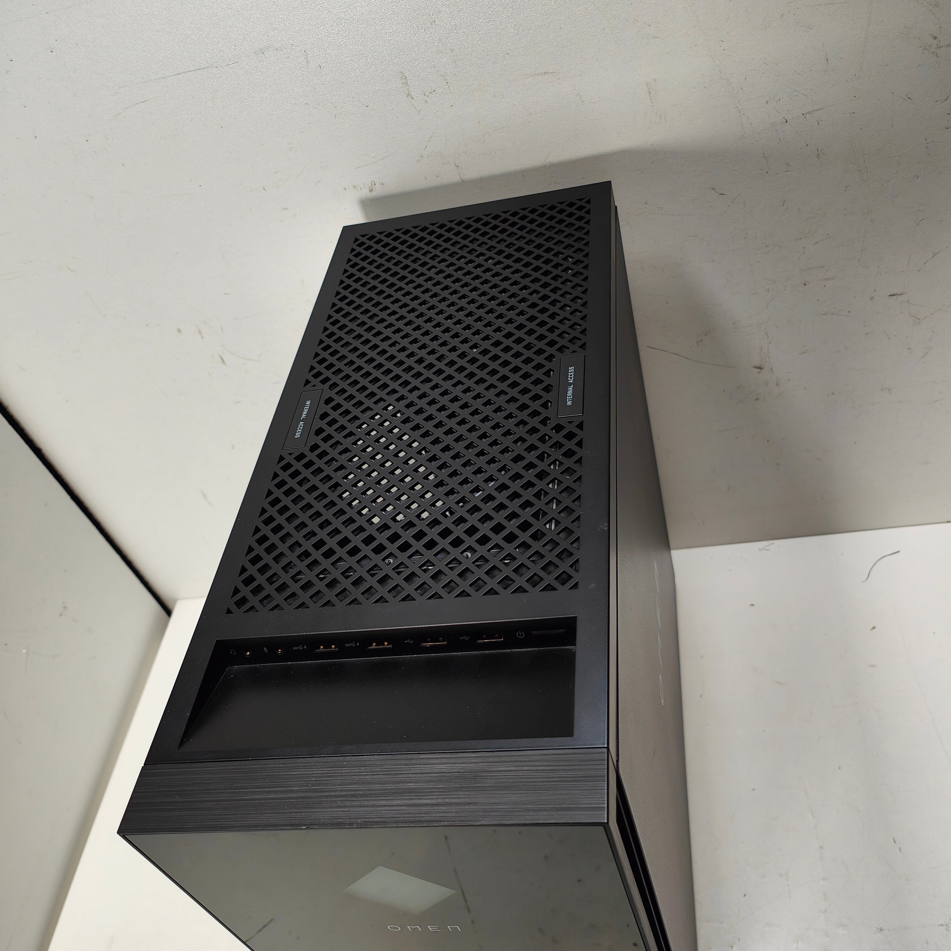 HP OMEN 40L GT21-1976nd