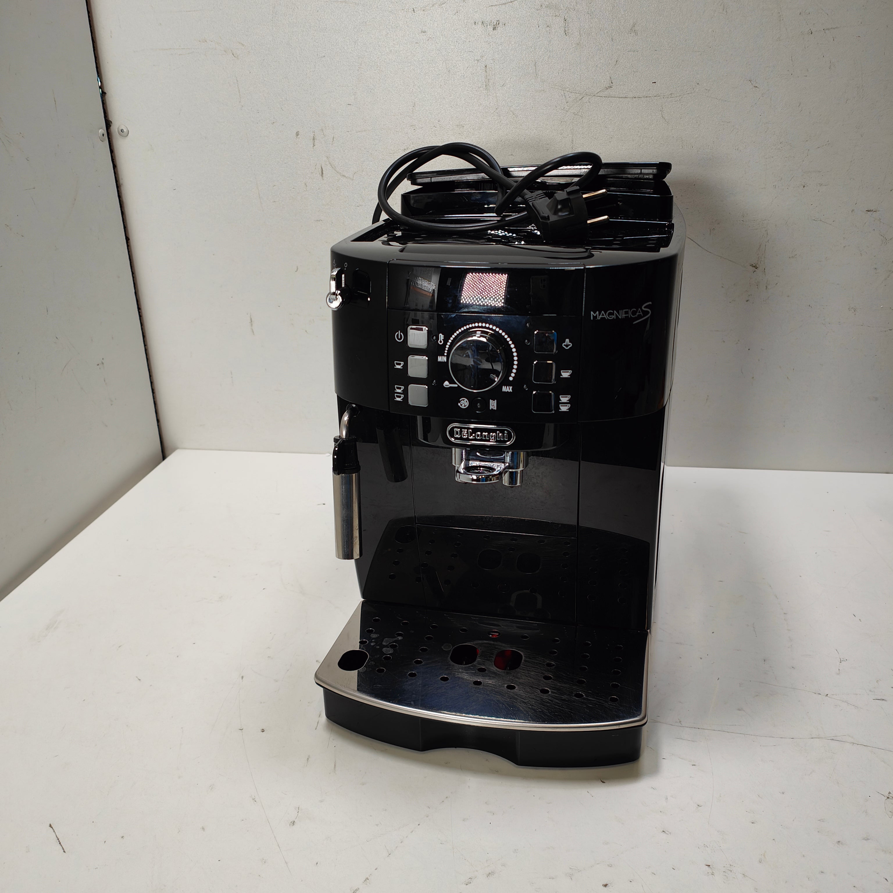 DeLonghi ECAM 21.117.B Magnifica S