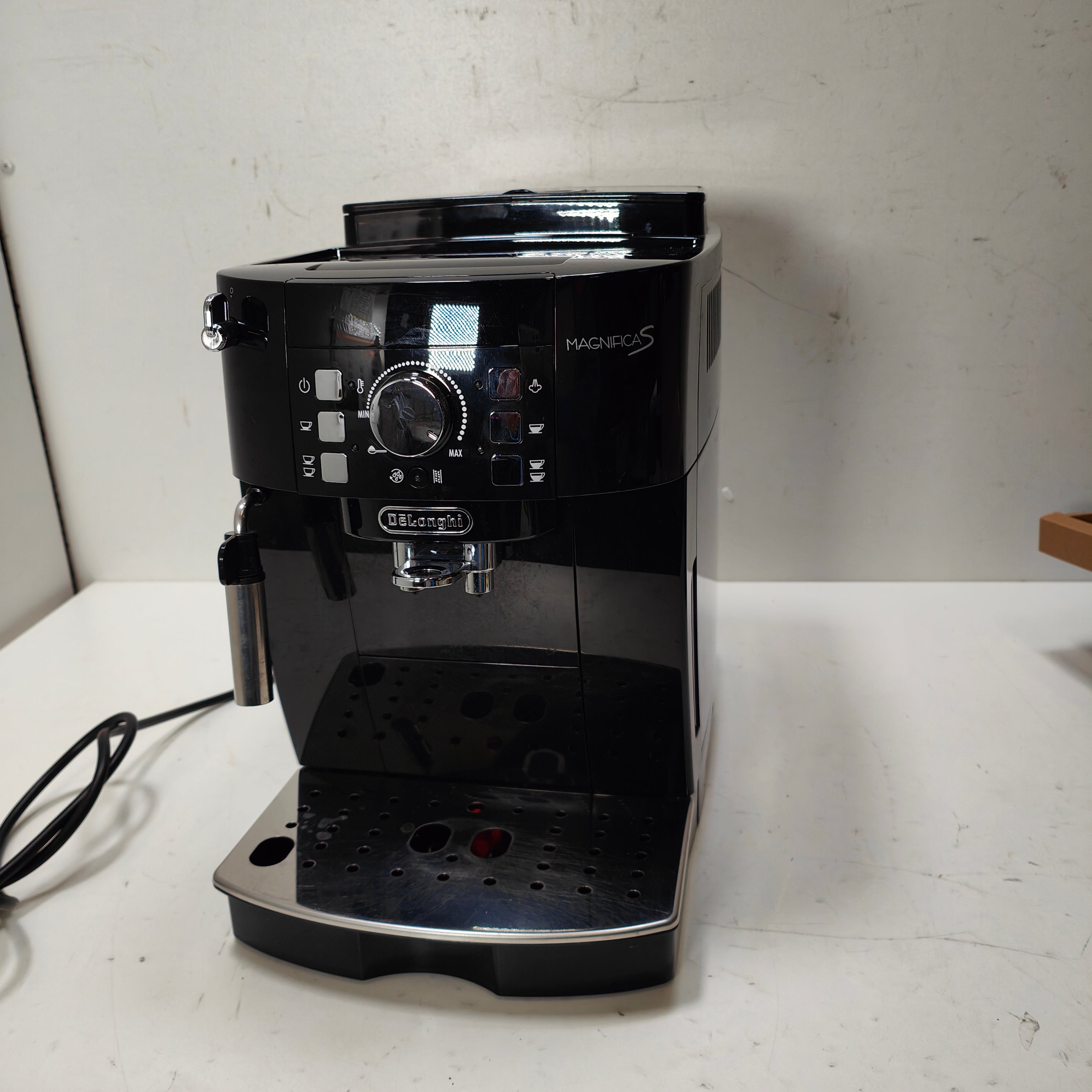 DeLonghi ECAM 21.117.B Magnifica S