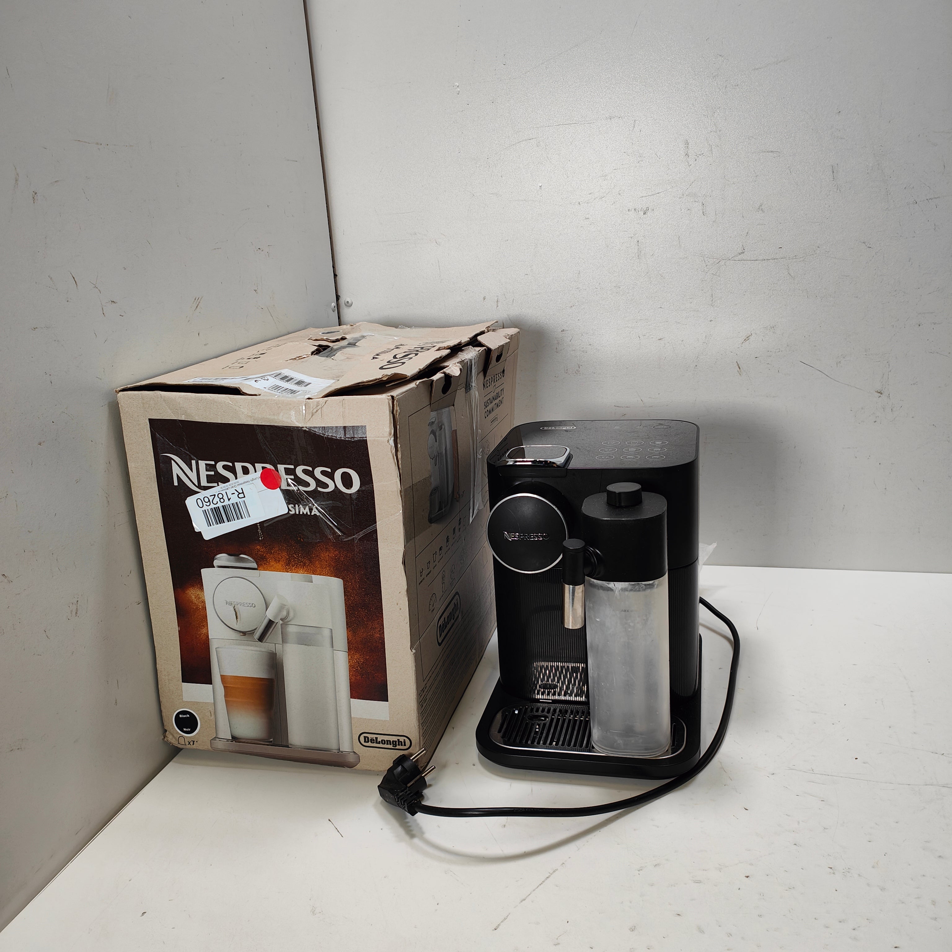DeLonghi Nespresso Gran Lattissima EN640.B Schwarz