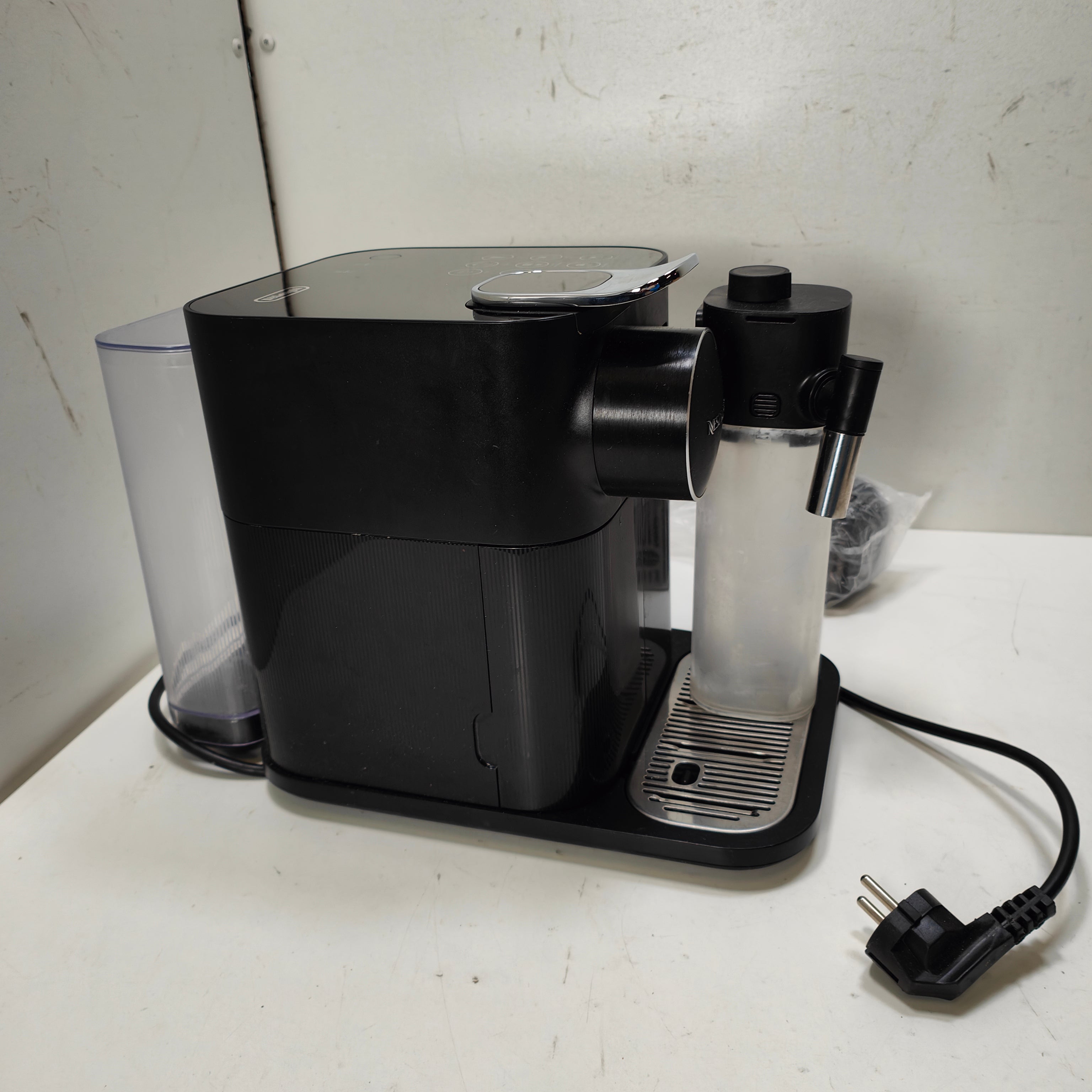 DeLonghi Nespresso Gran Lattissima EN640.B Schwarz