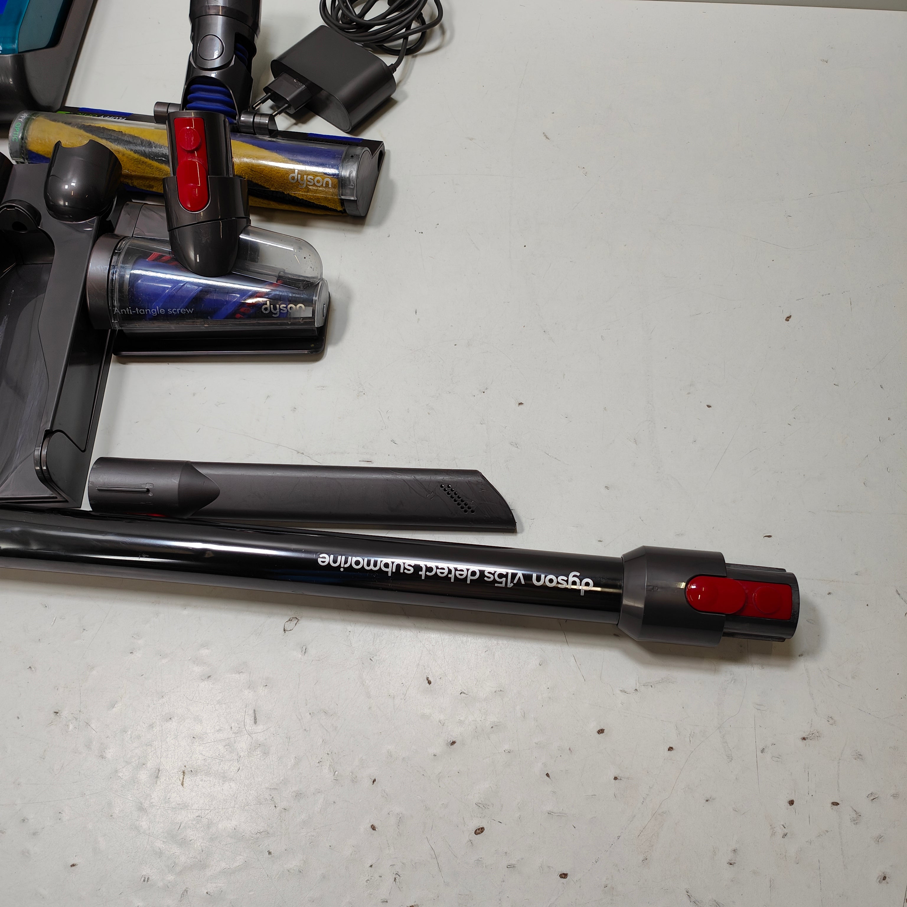 Dyson V15s Detect U-Boot