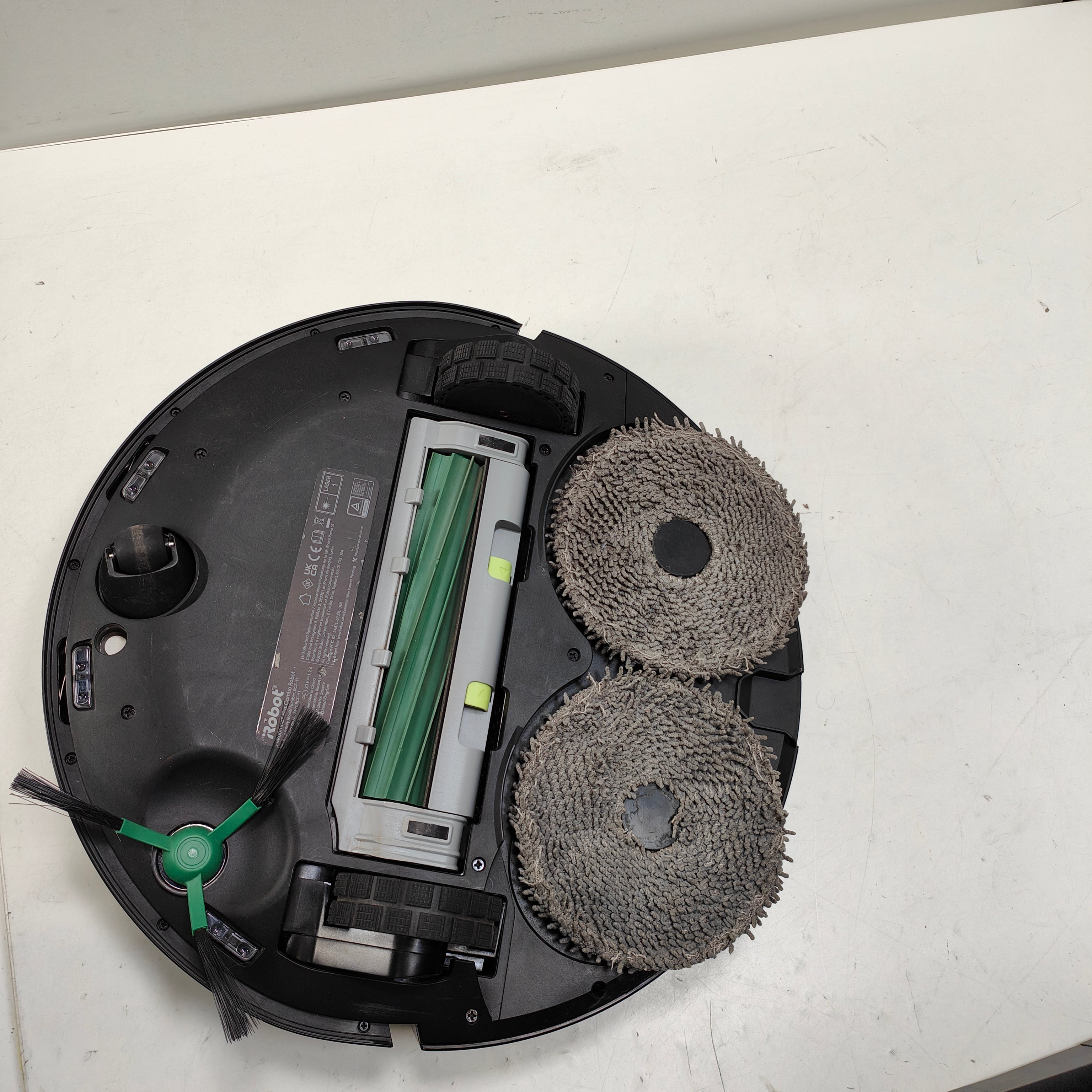 iRobot Roomba Plus 505 + Black