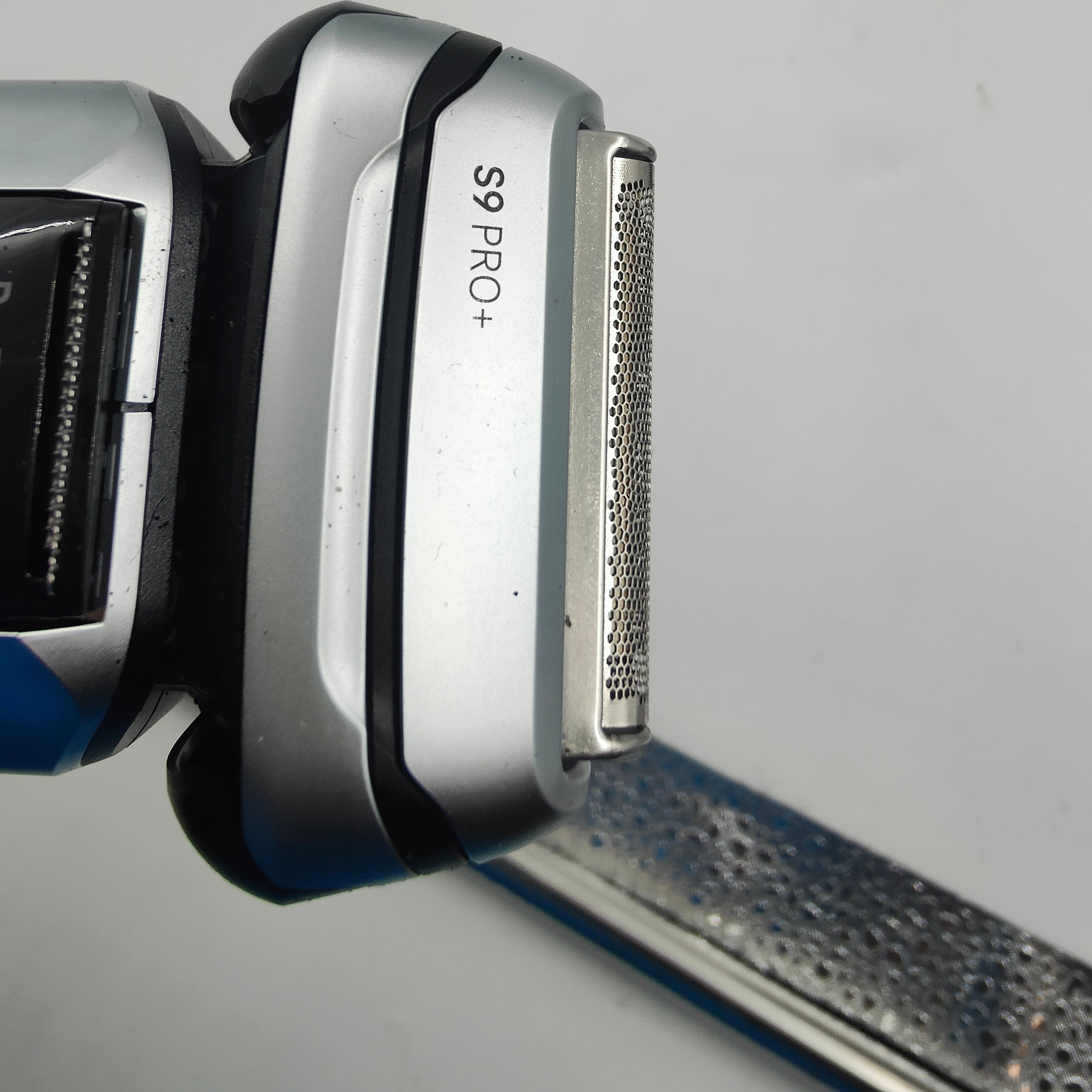 Braun Series 9 PRO+ 9667CC Silber