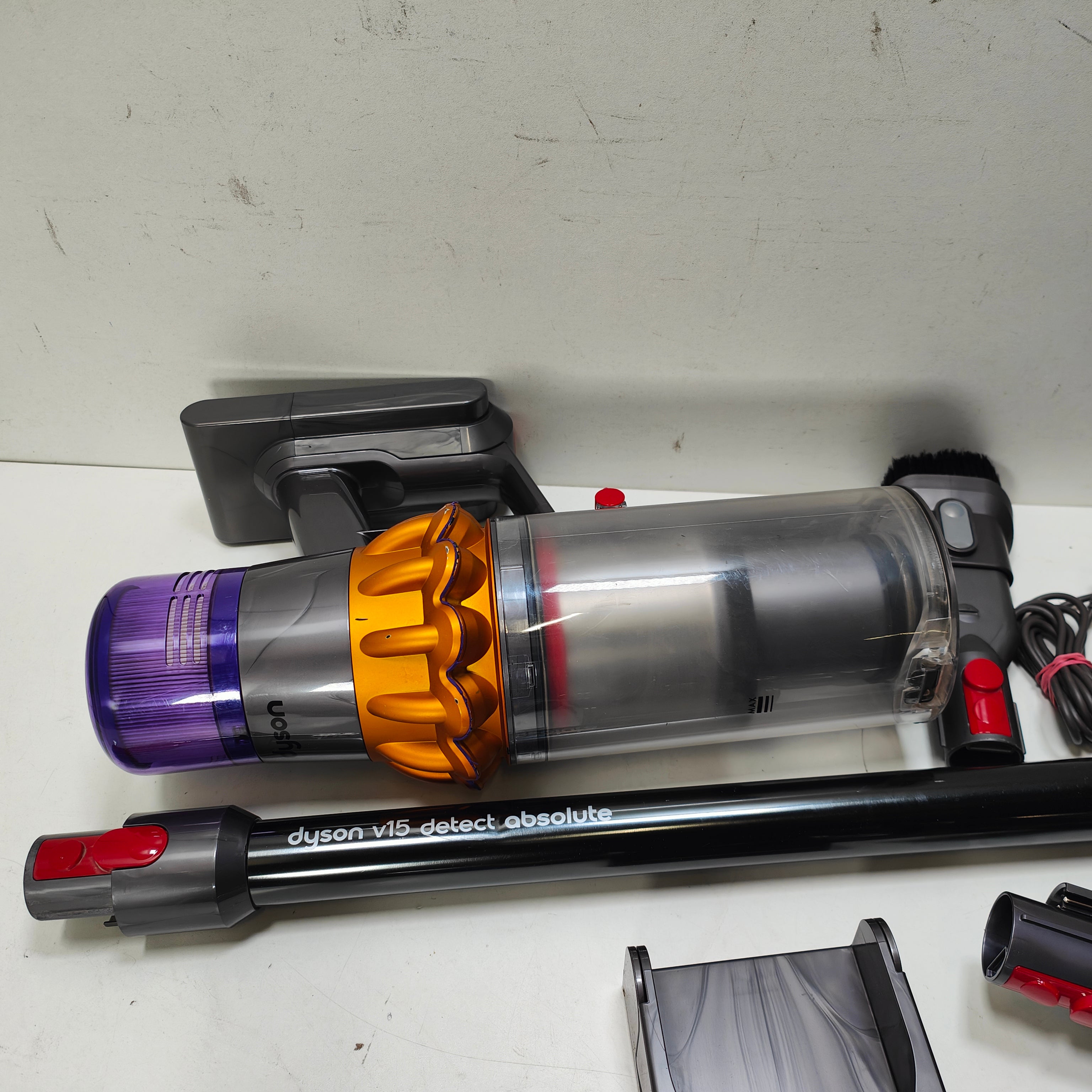 Dyson V15 Detect Absolute
