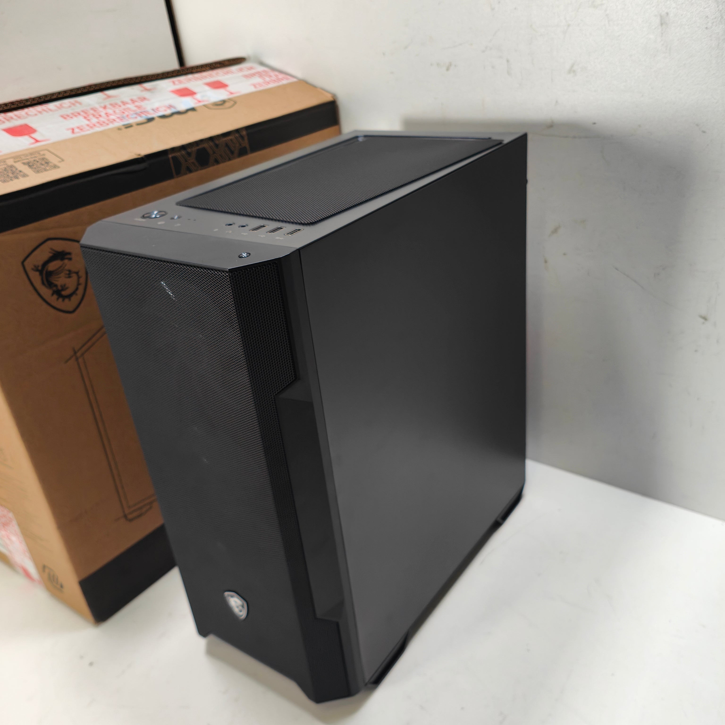 Cobalt x Angetrieben von MSI - Stufe 1 - RTX 5060 - Ryzen 7 5700X