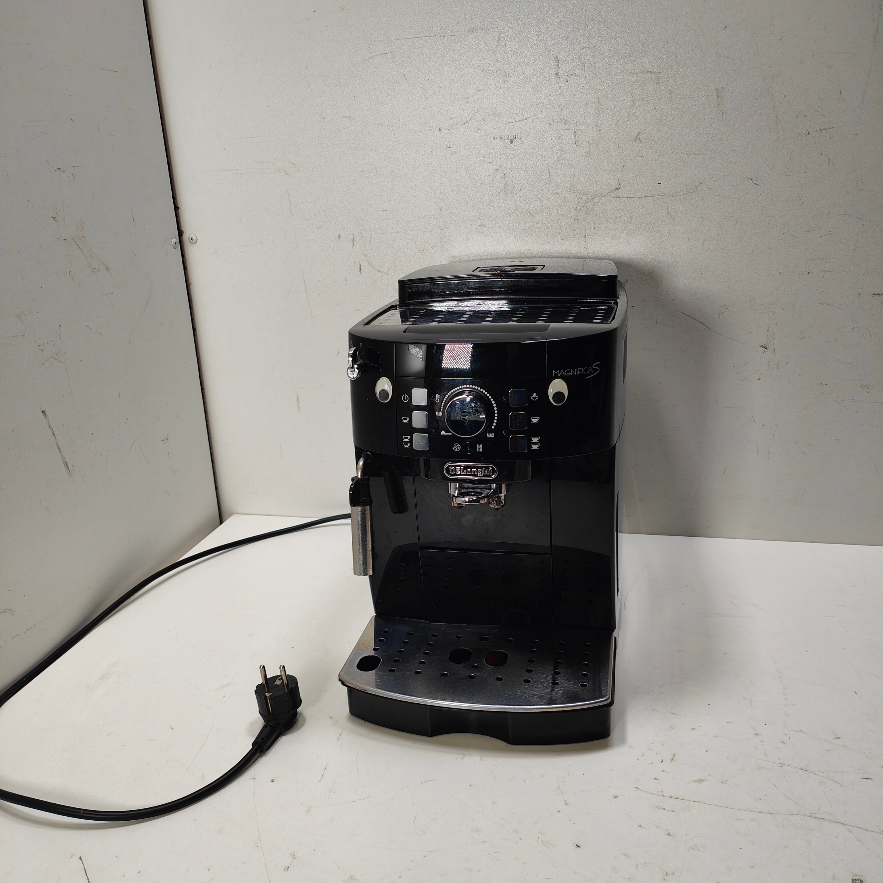 DeLonghi ECAM 21.117.B Magnifica S
