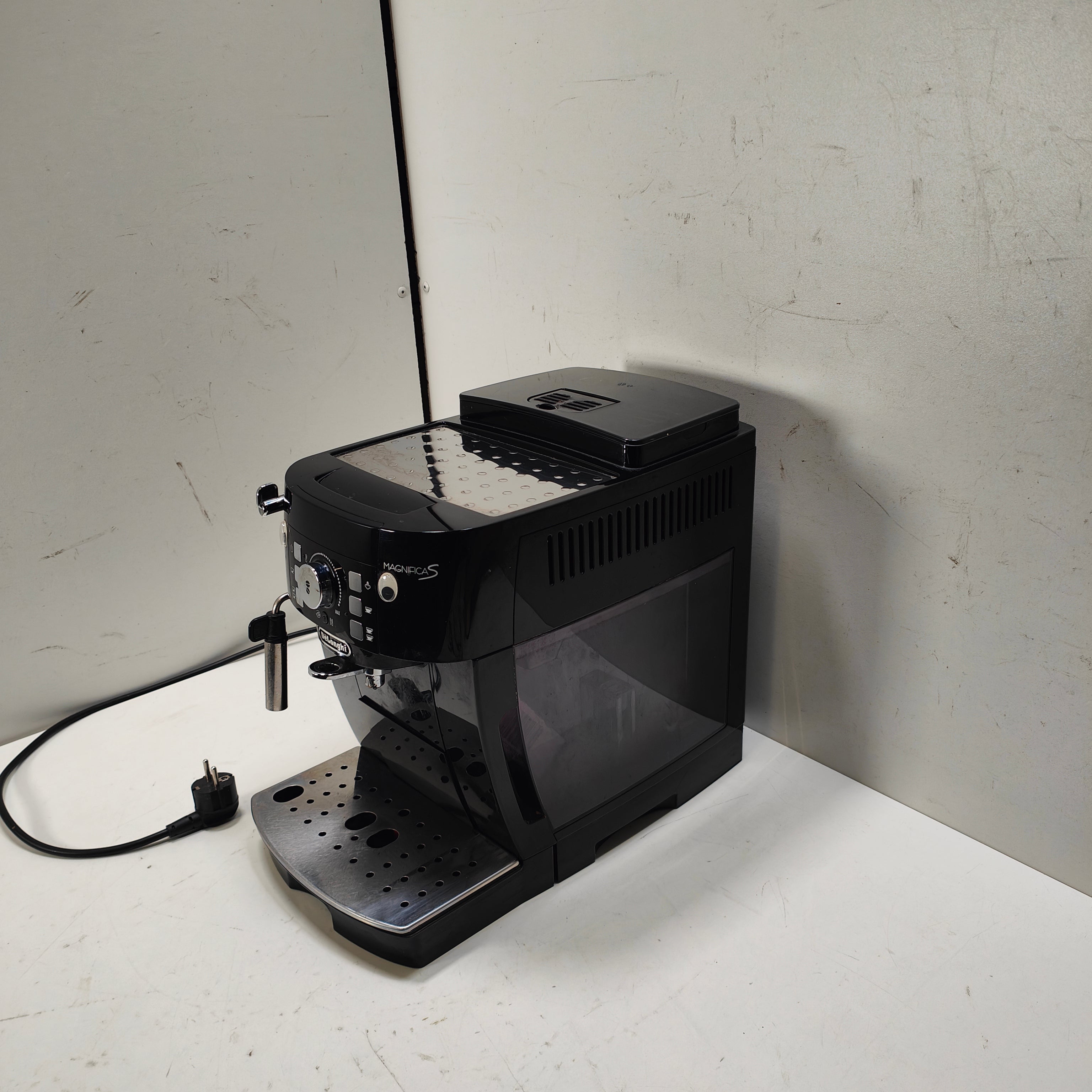 DeLonghi ECAM 21.117.B Magnifica S