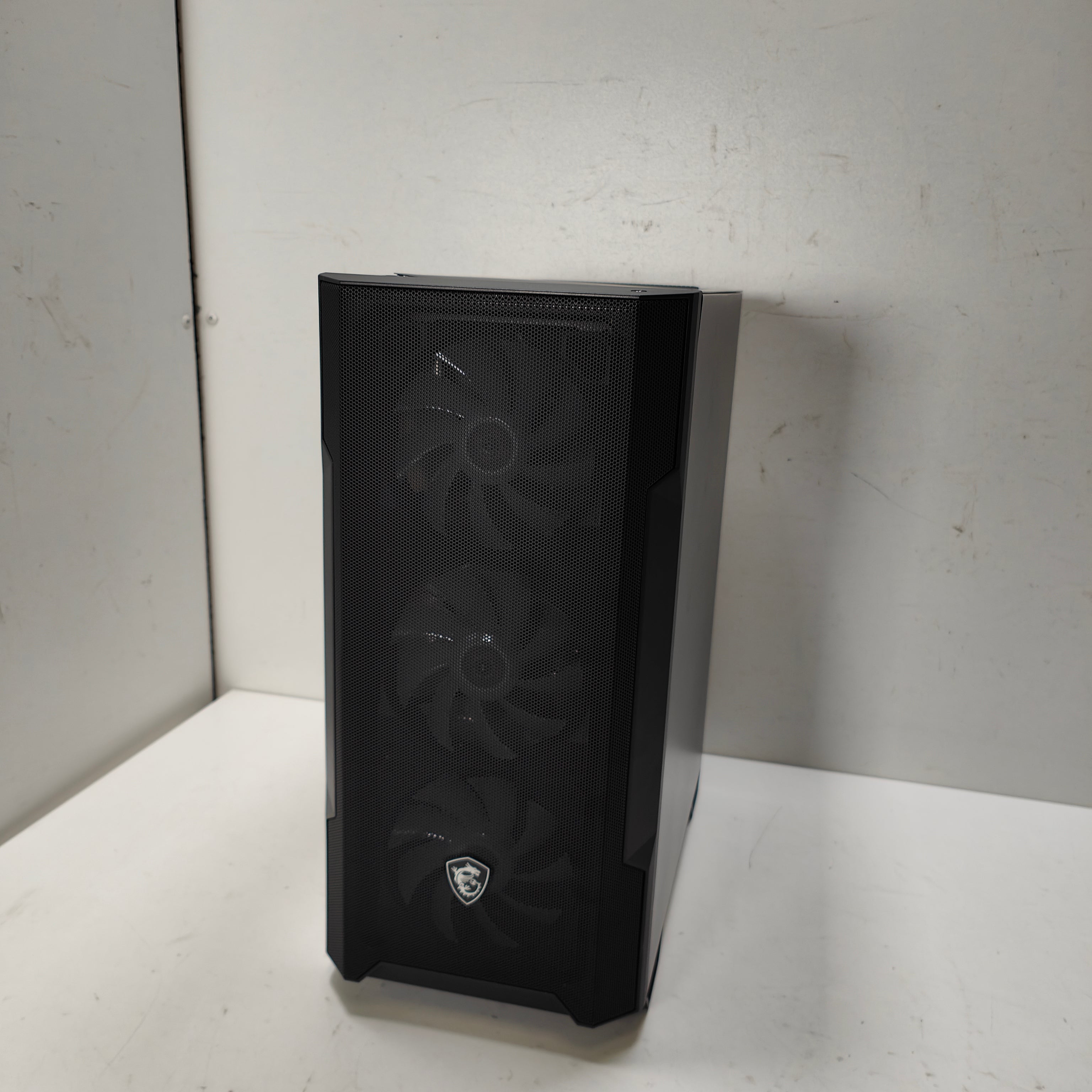 Cobalt x Angetrieben von MSI - Stufe 1 - RTX 5060 - Ryzen 7 5700X