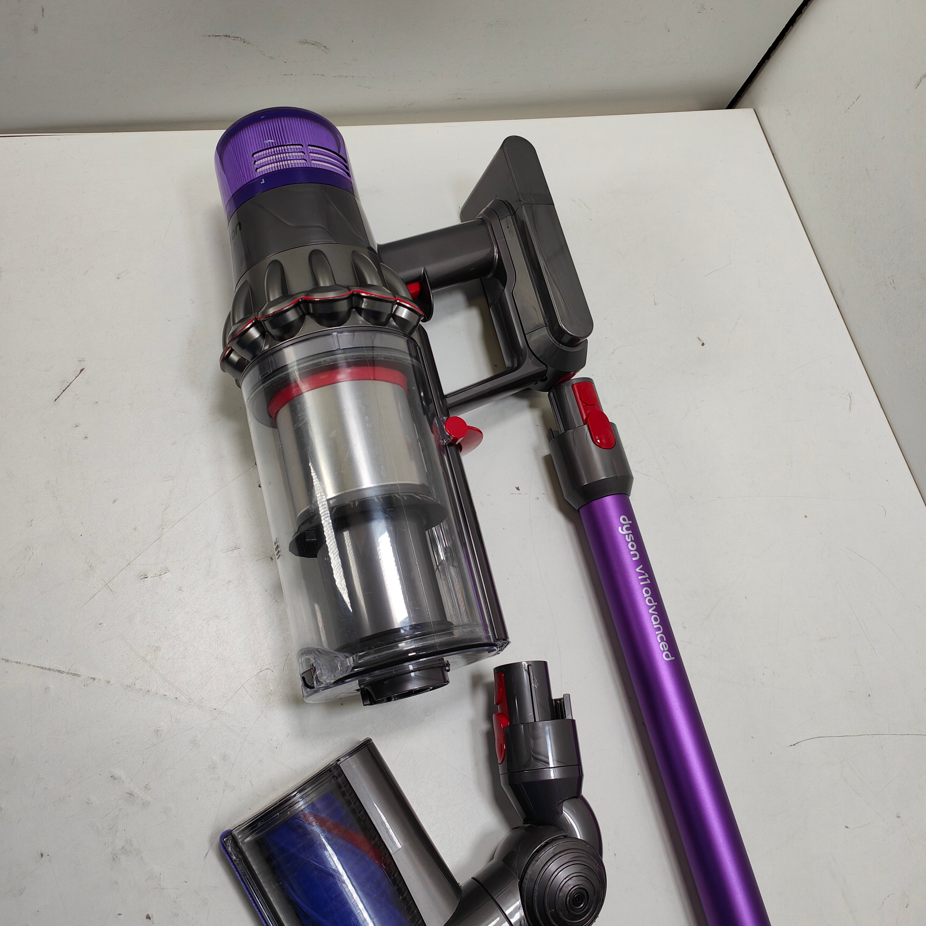 Dyson V11 Advanced