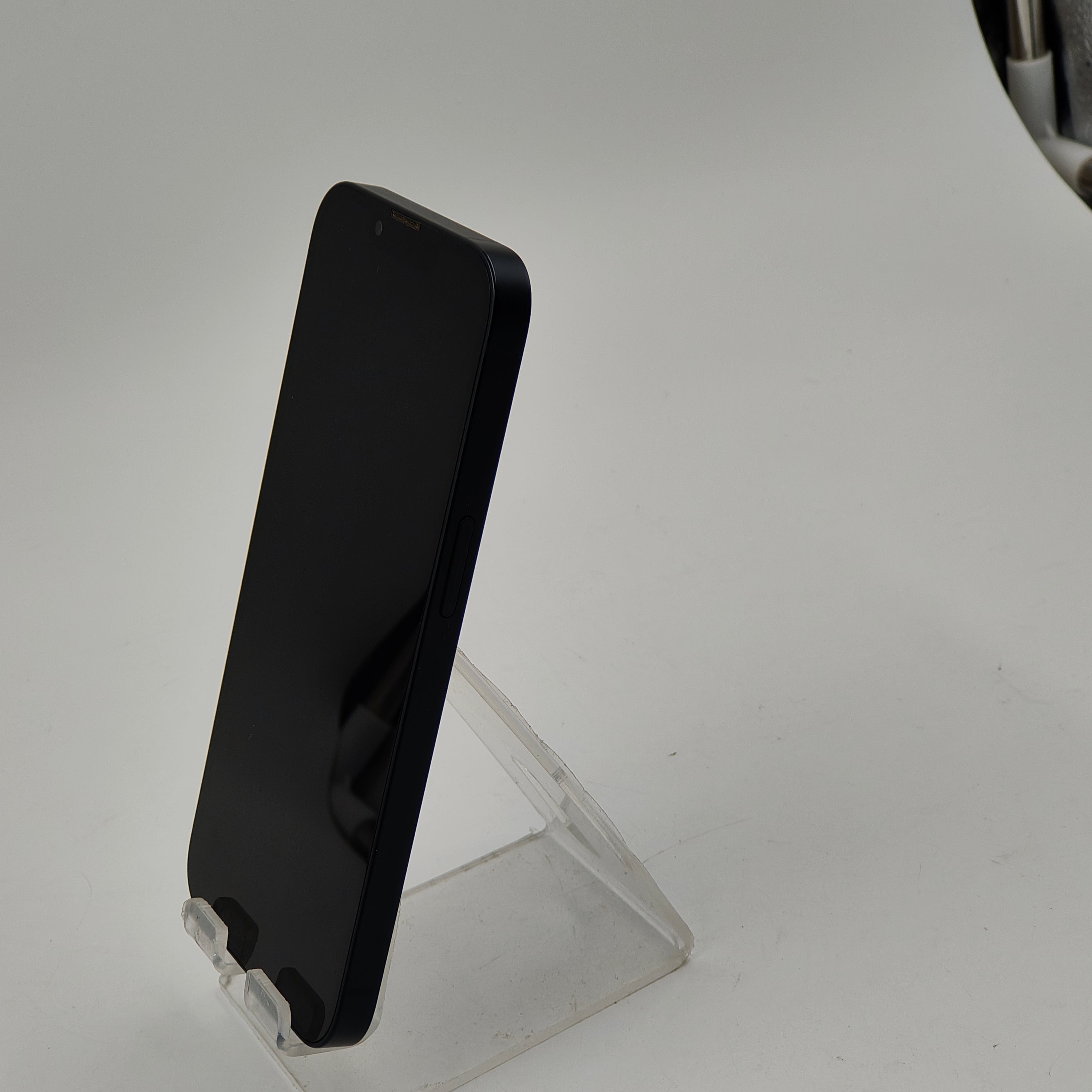 Refurbished iPhone 13 Midnight 128GB