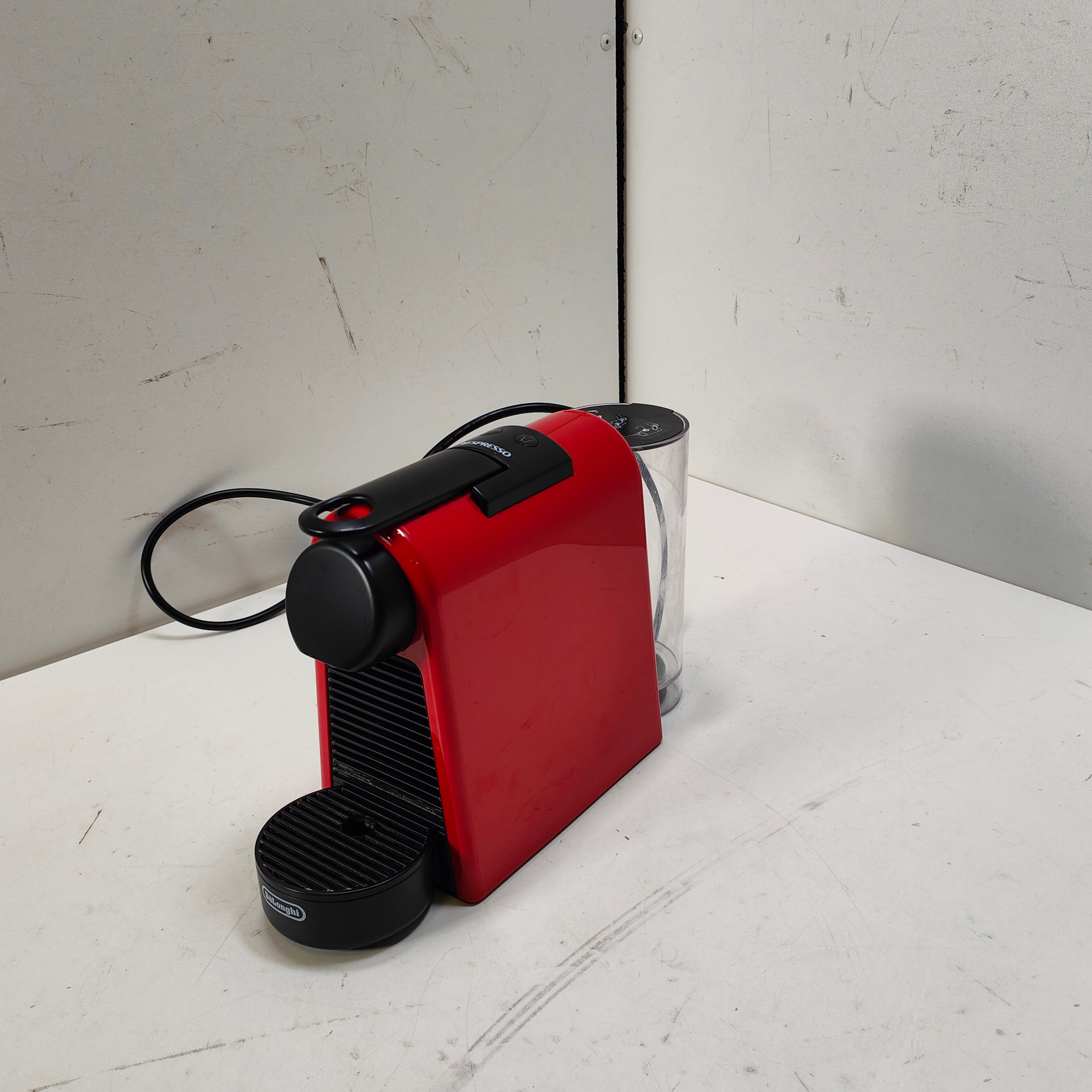 DeLonghi  Essenza Mini EN85.R