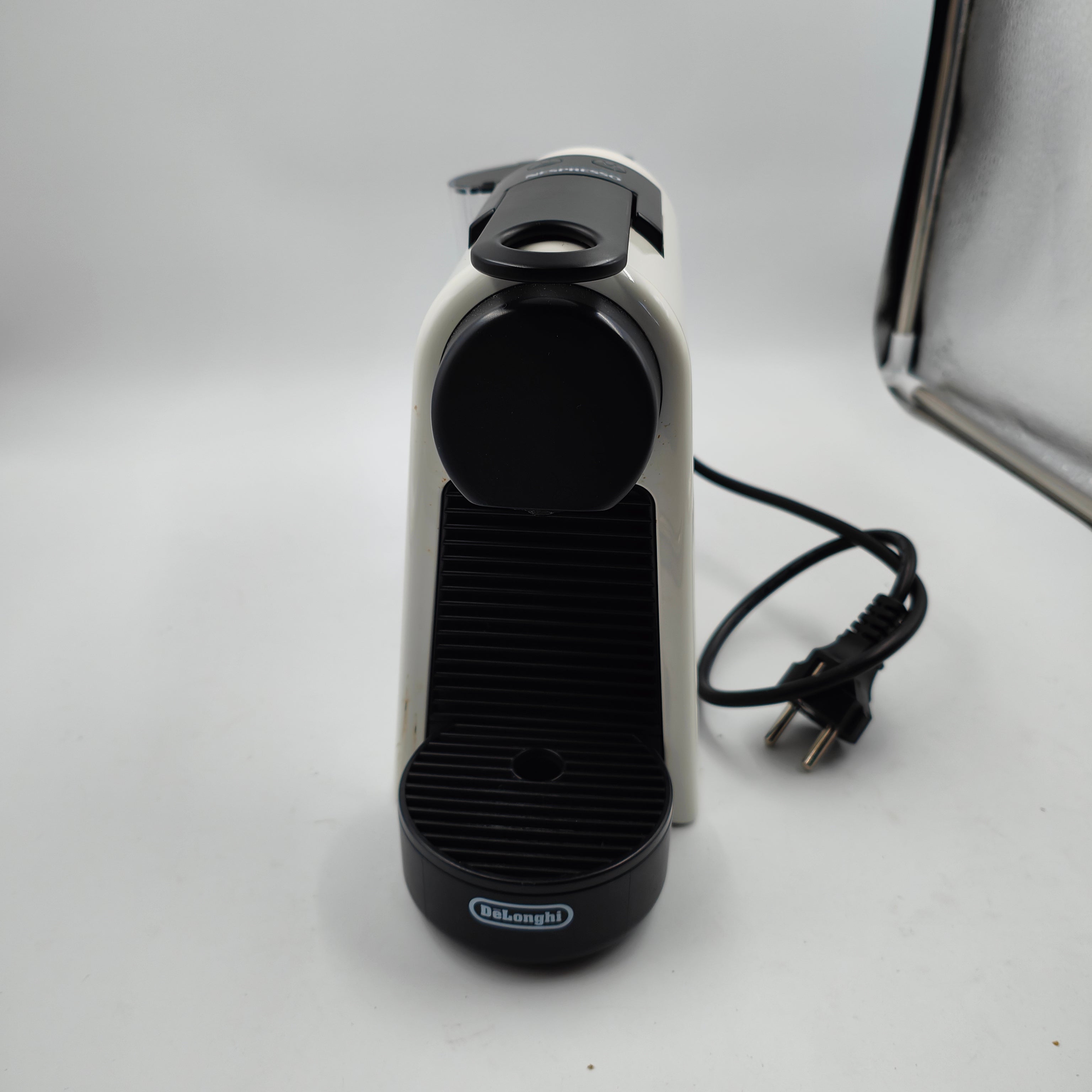 DeLonghi Essenza Mini EN85.W