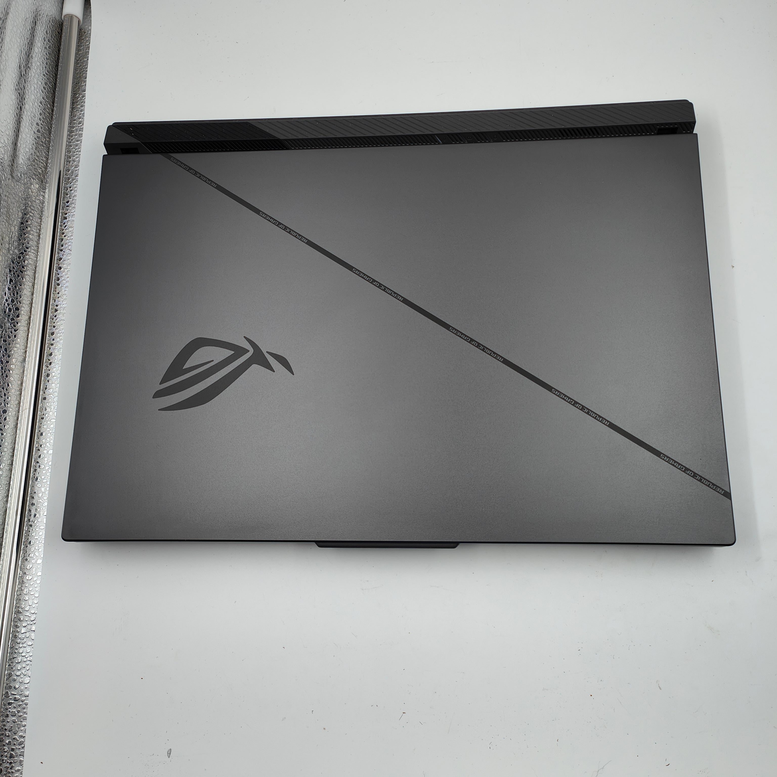 Asus ROG Strix G18 G814JIR-N6094W AZERTY