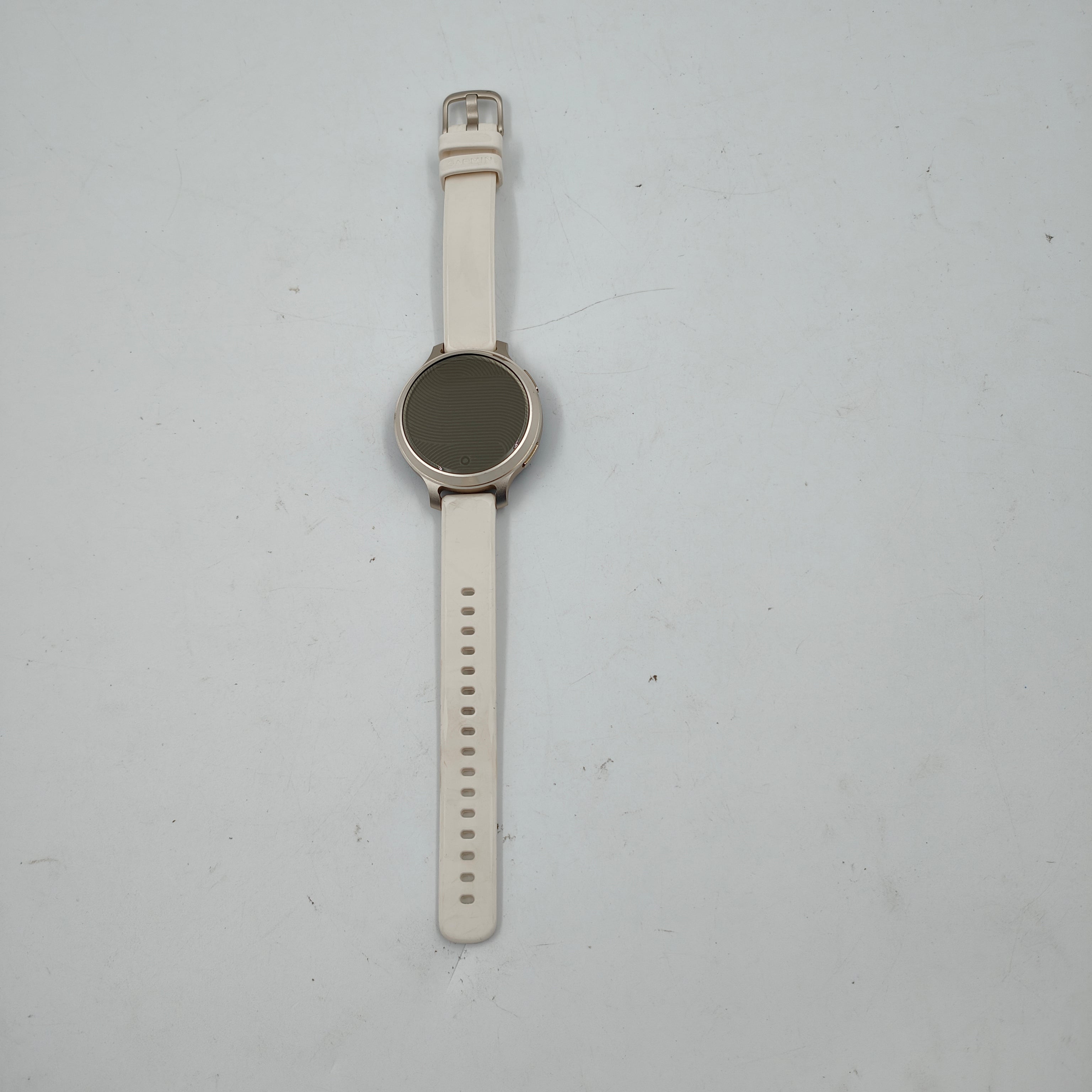 Garmin Lily Active Lunar Gold with Bone Silicone Band