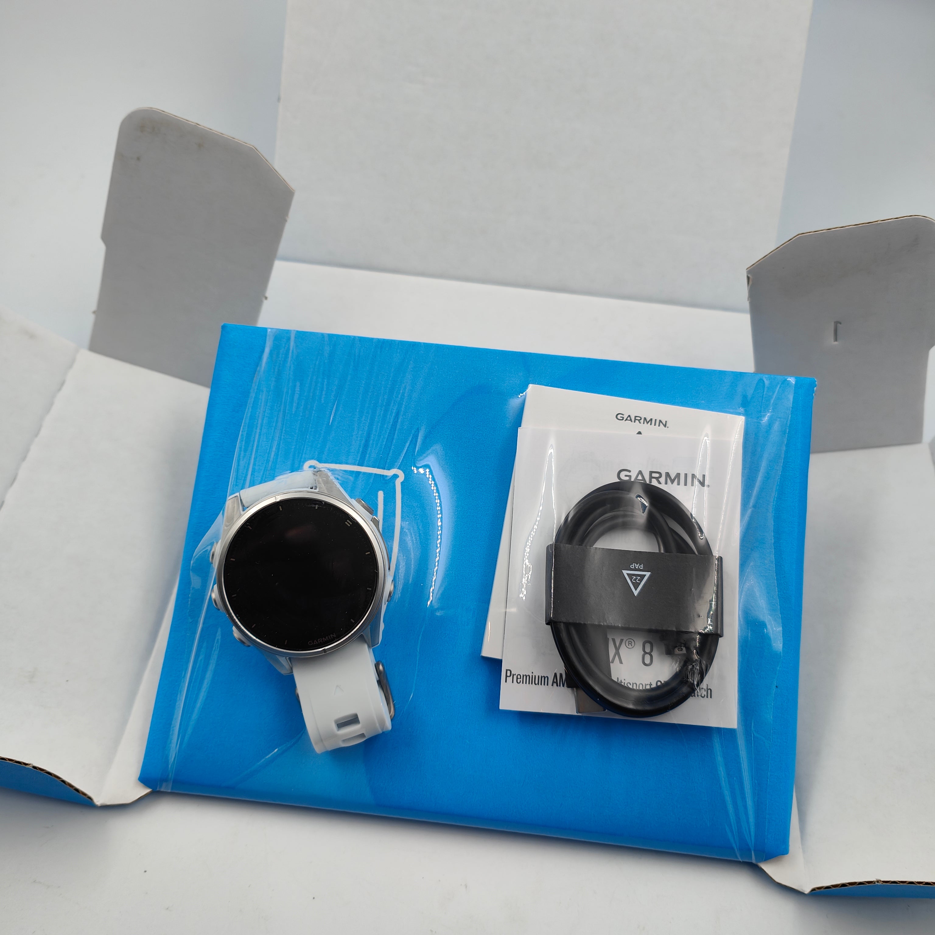 Garmin fenix 8 43mm Whitestone