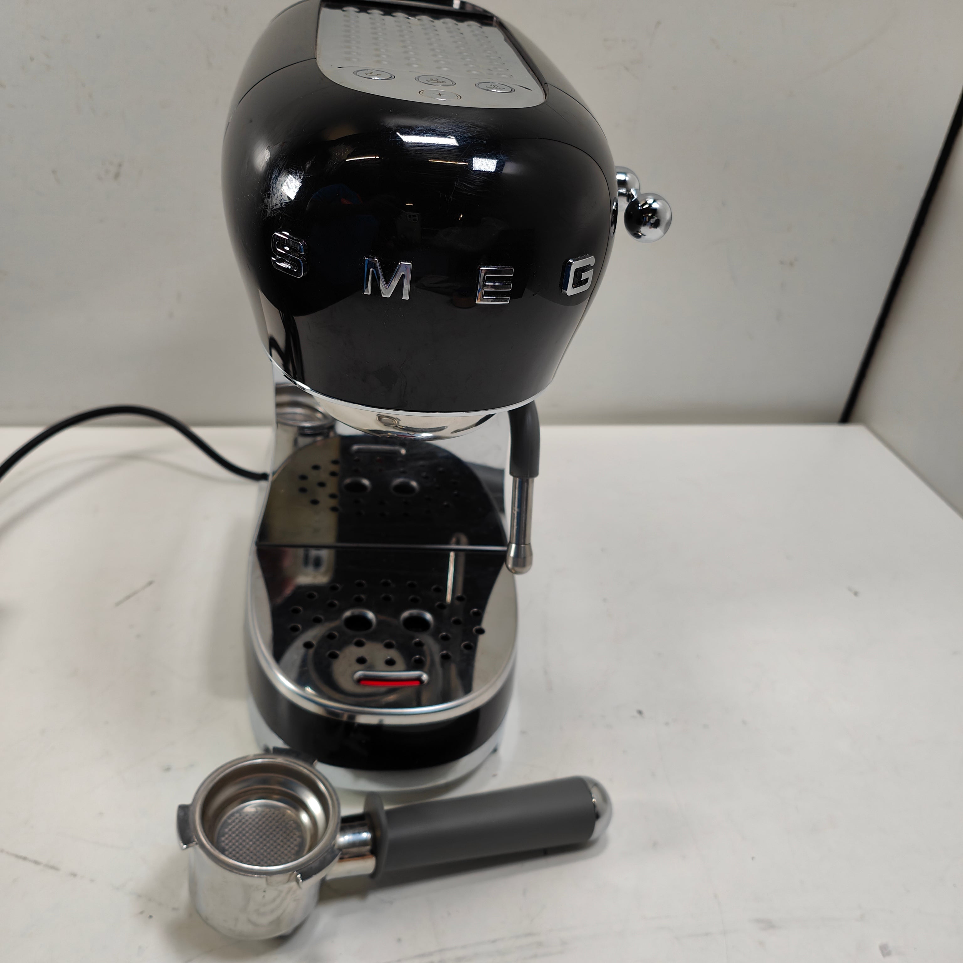 SMEG ECF02BLEU Zwart