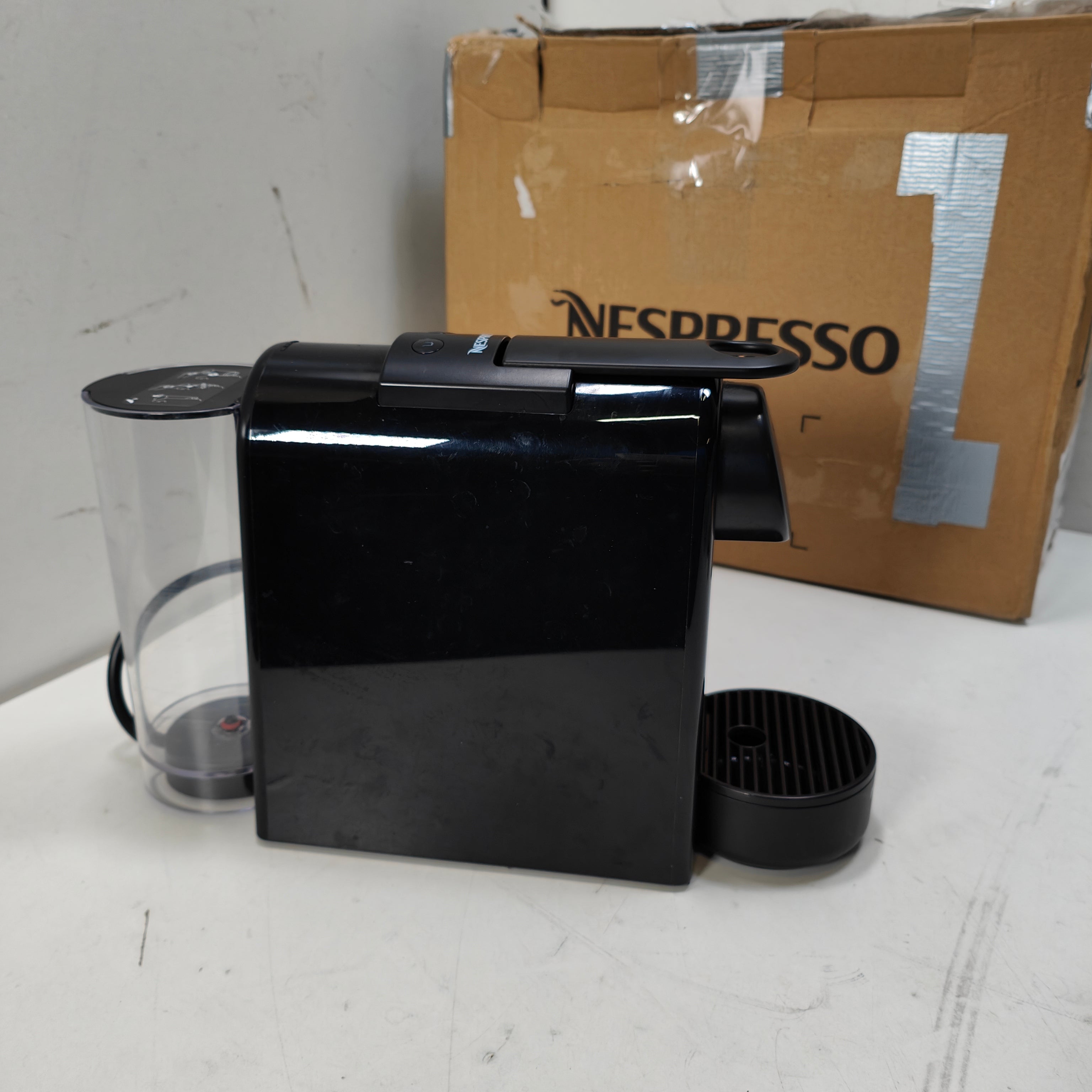 Magimix Nespresso Essenza Mini Schwarz