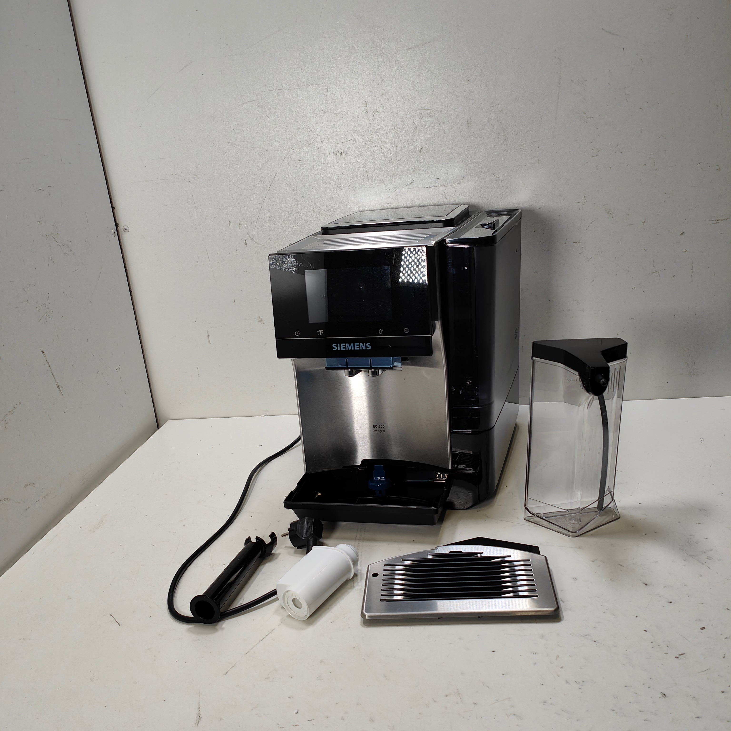 Siemens EQ700 Integral Edelstahl TQ717R03