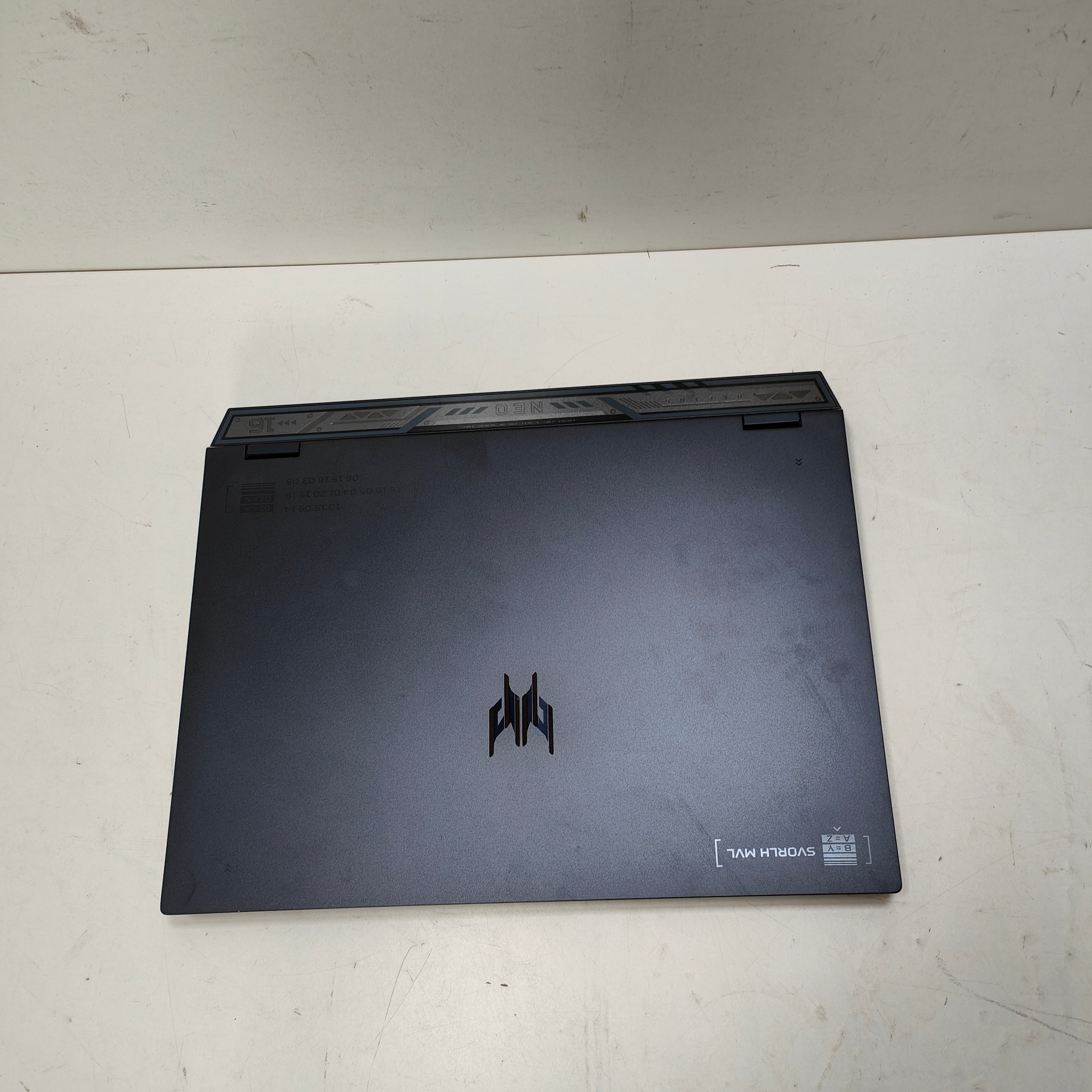 Acer Predator Helios Neo 16 (PHN16-72-95HS) QWERTY