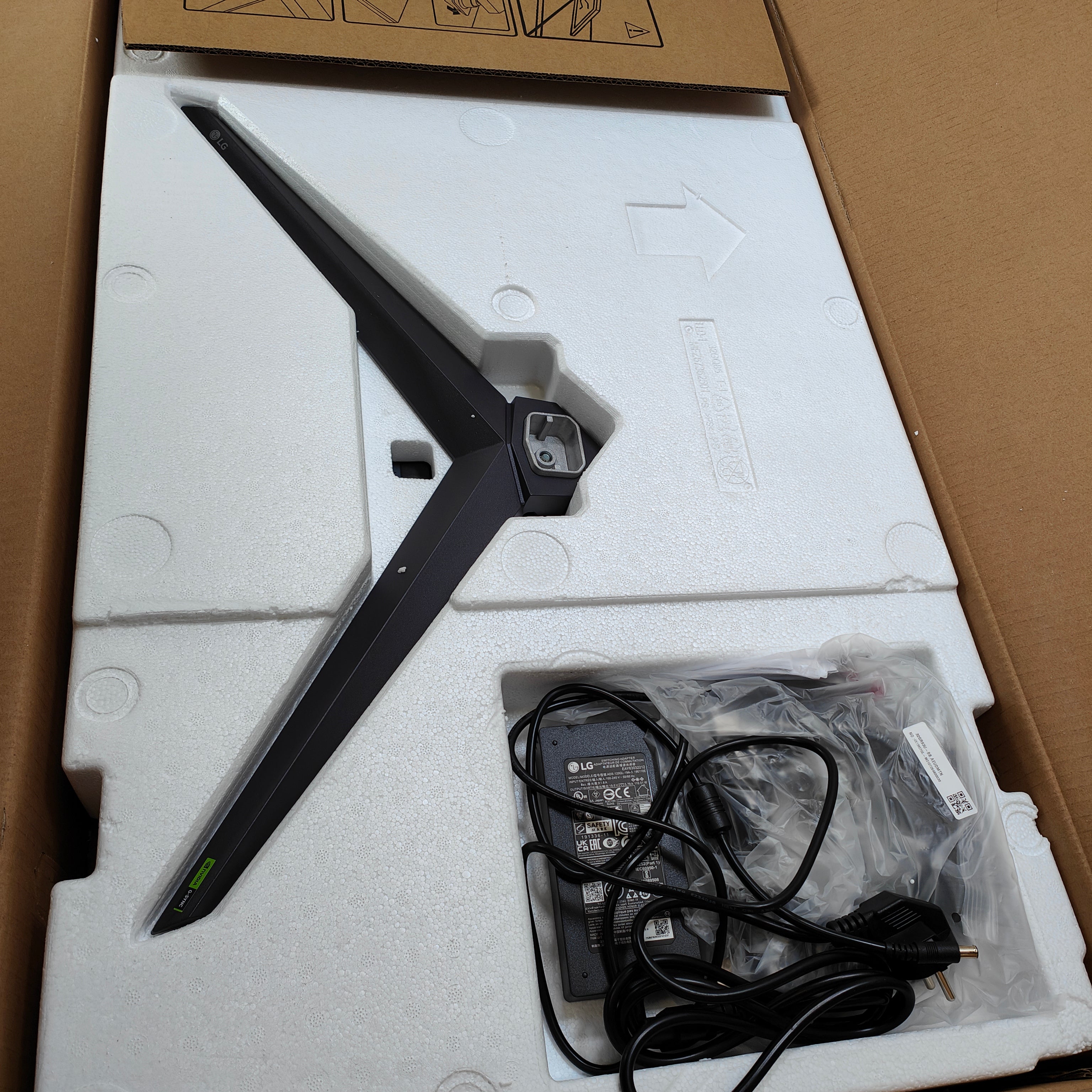 LG UltraGear 32GR93U-B