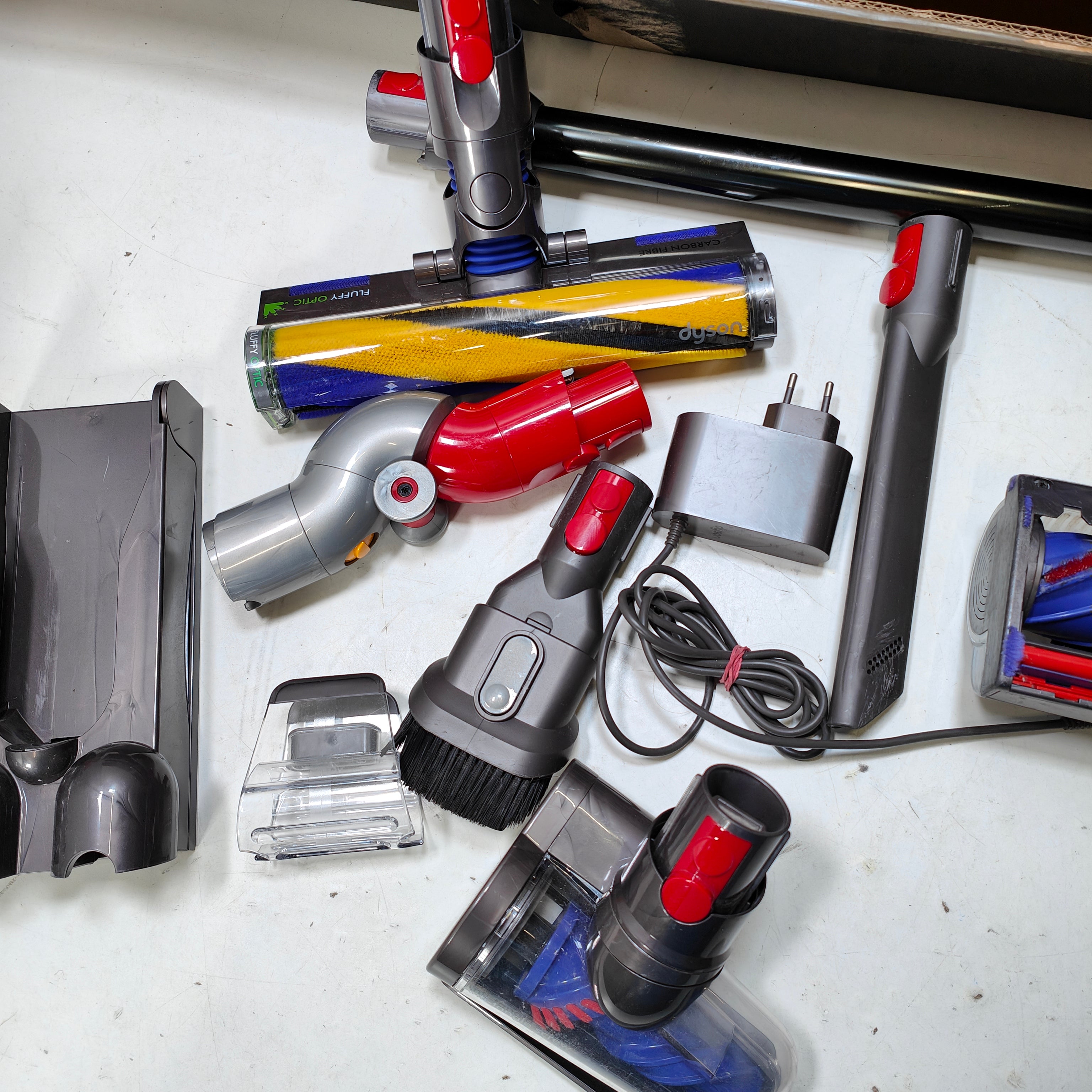 Dyson V12 Detect Slim Absolute