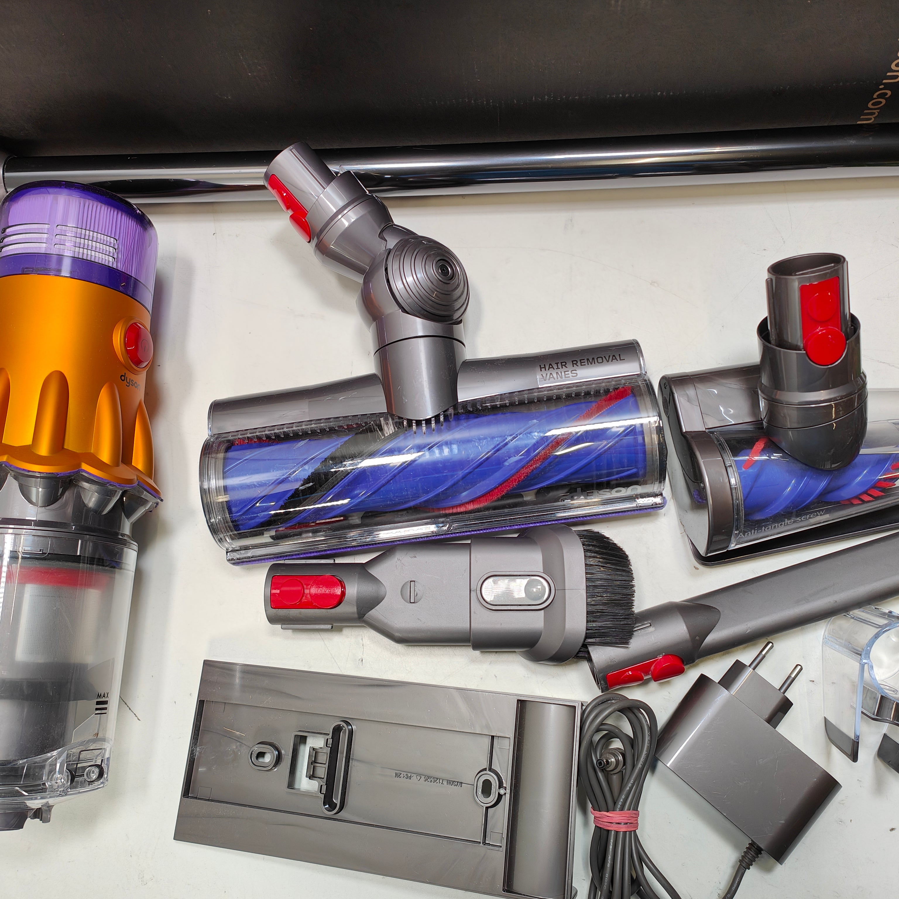 Dyson V12 Detect Slim Absolute