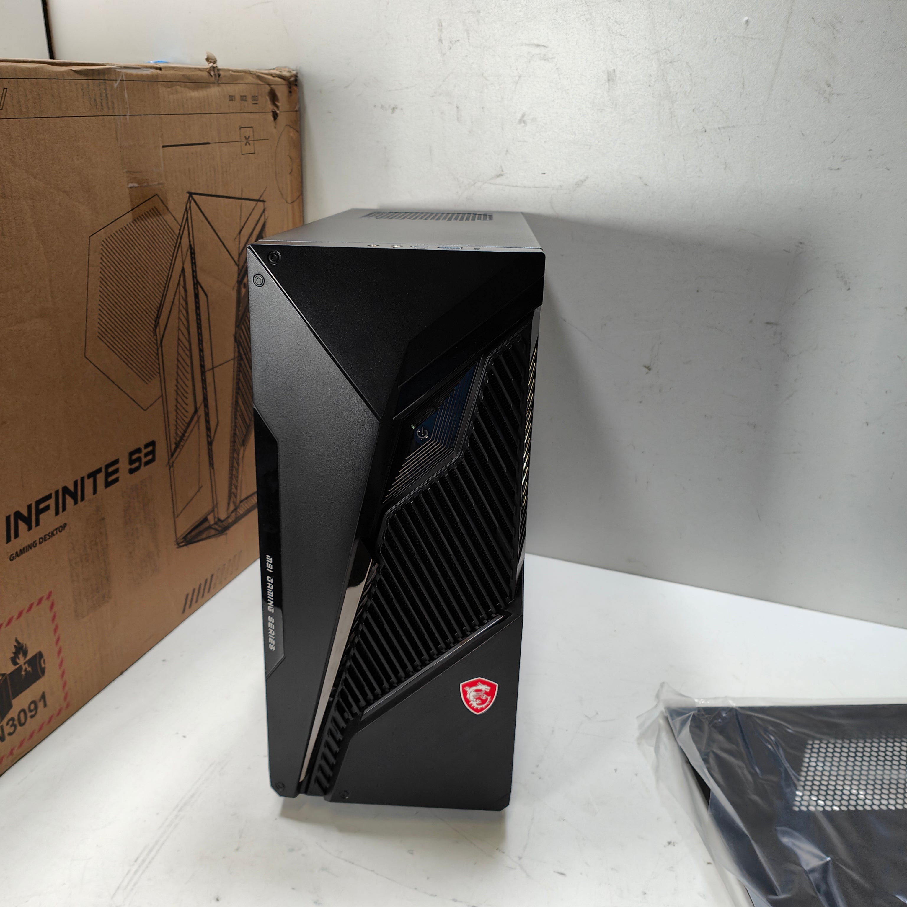 MSI MAG Infinite S3 14NUC5-1437EU