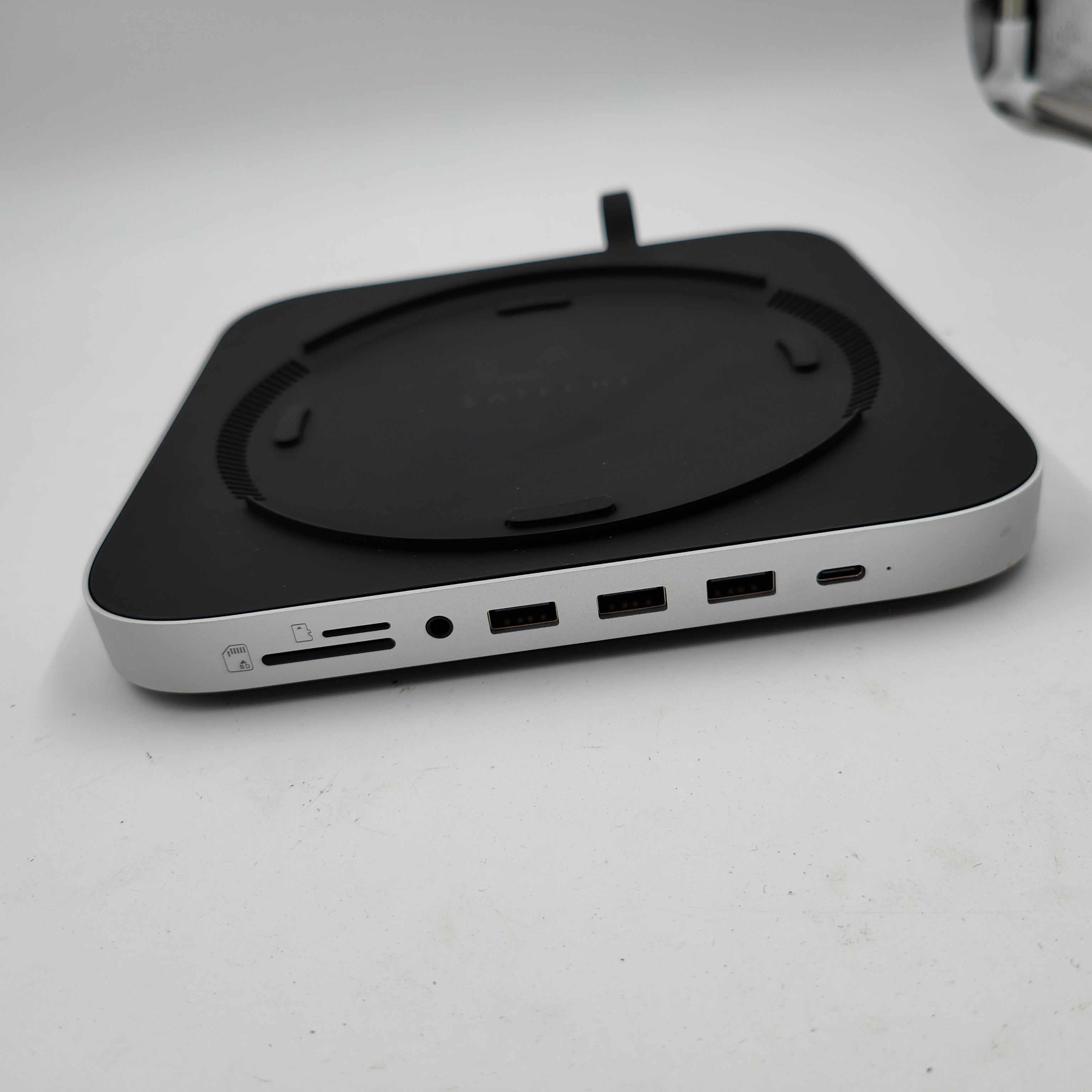 Support Hub en aluminium Satechi pour Mac Mini, argenté