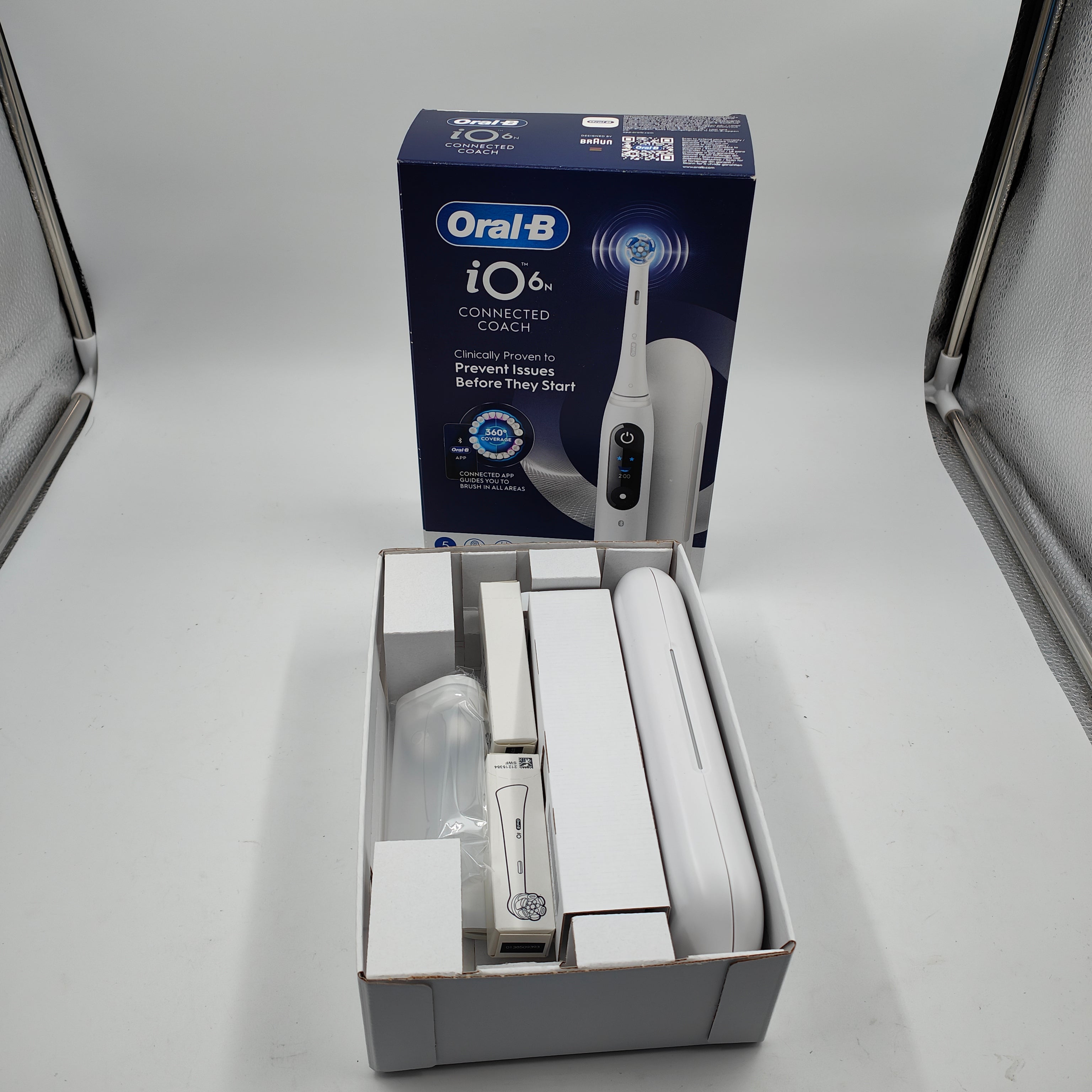 Oral-B iO Serie 6N Weiß + extra iO Sanfte Pflege Aufsteckbürste