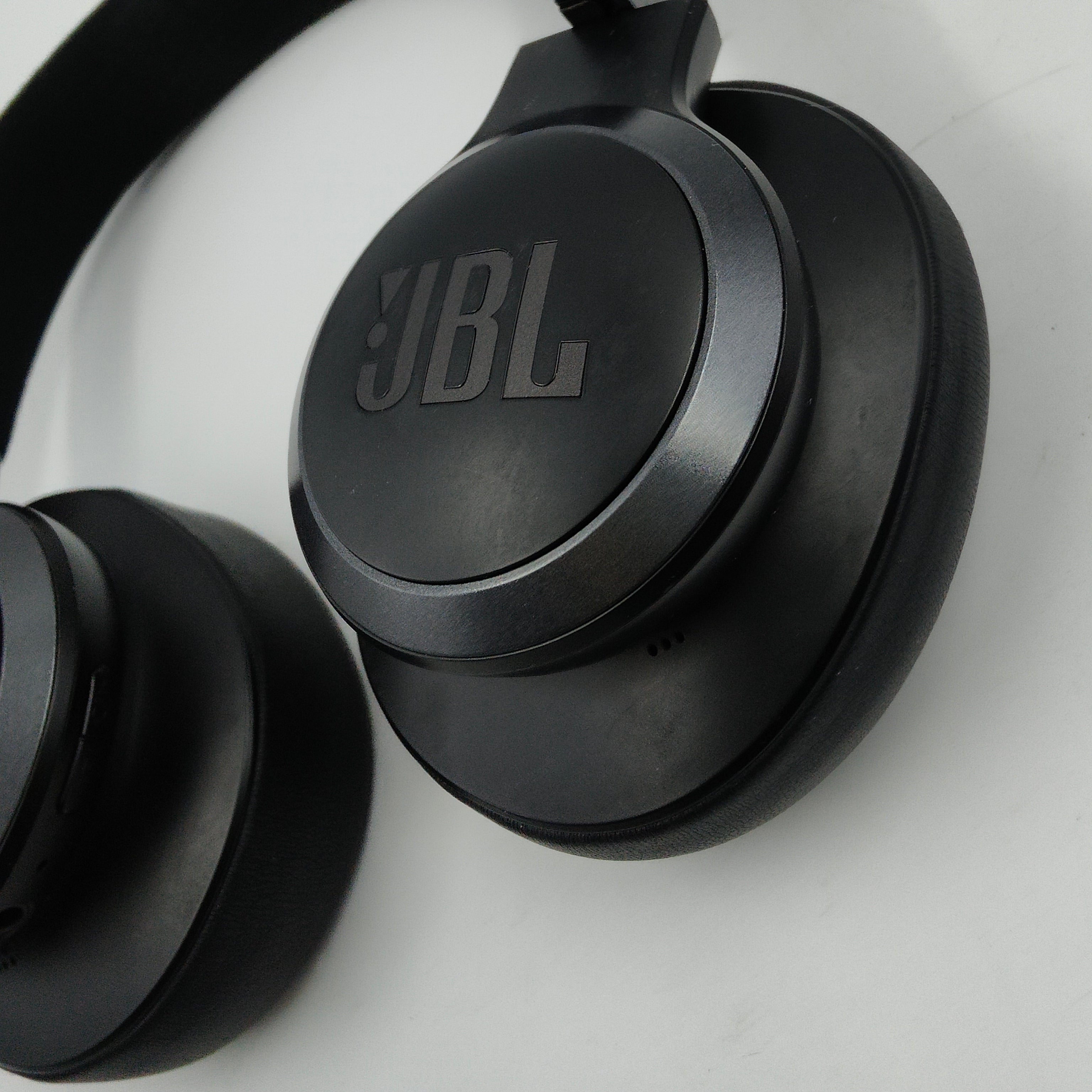 JBL Live 770NC Schwarz