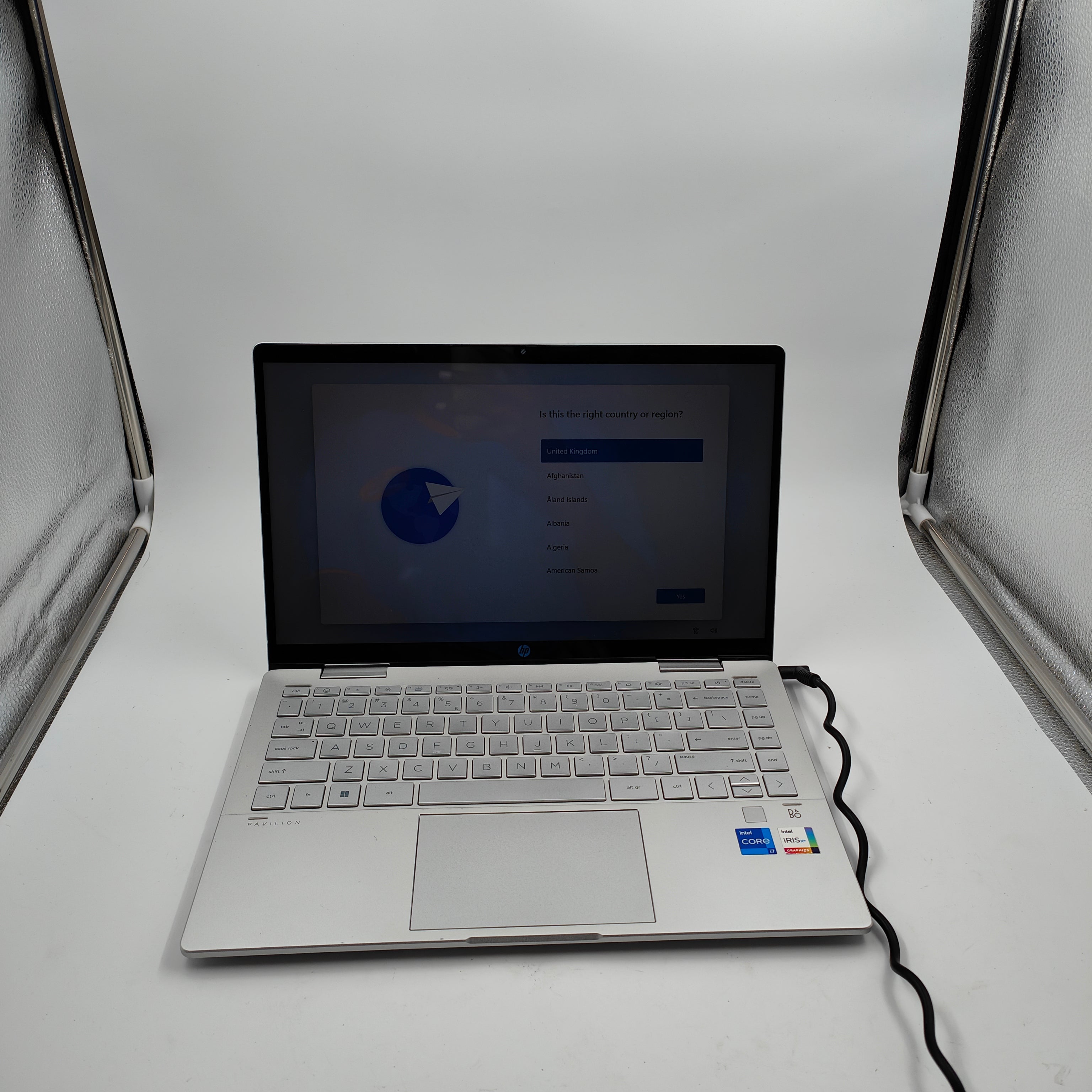 HP Pavilion x360 14-ek0956nd QWERTY