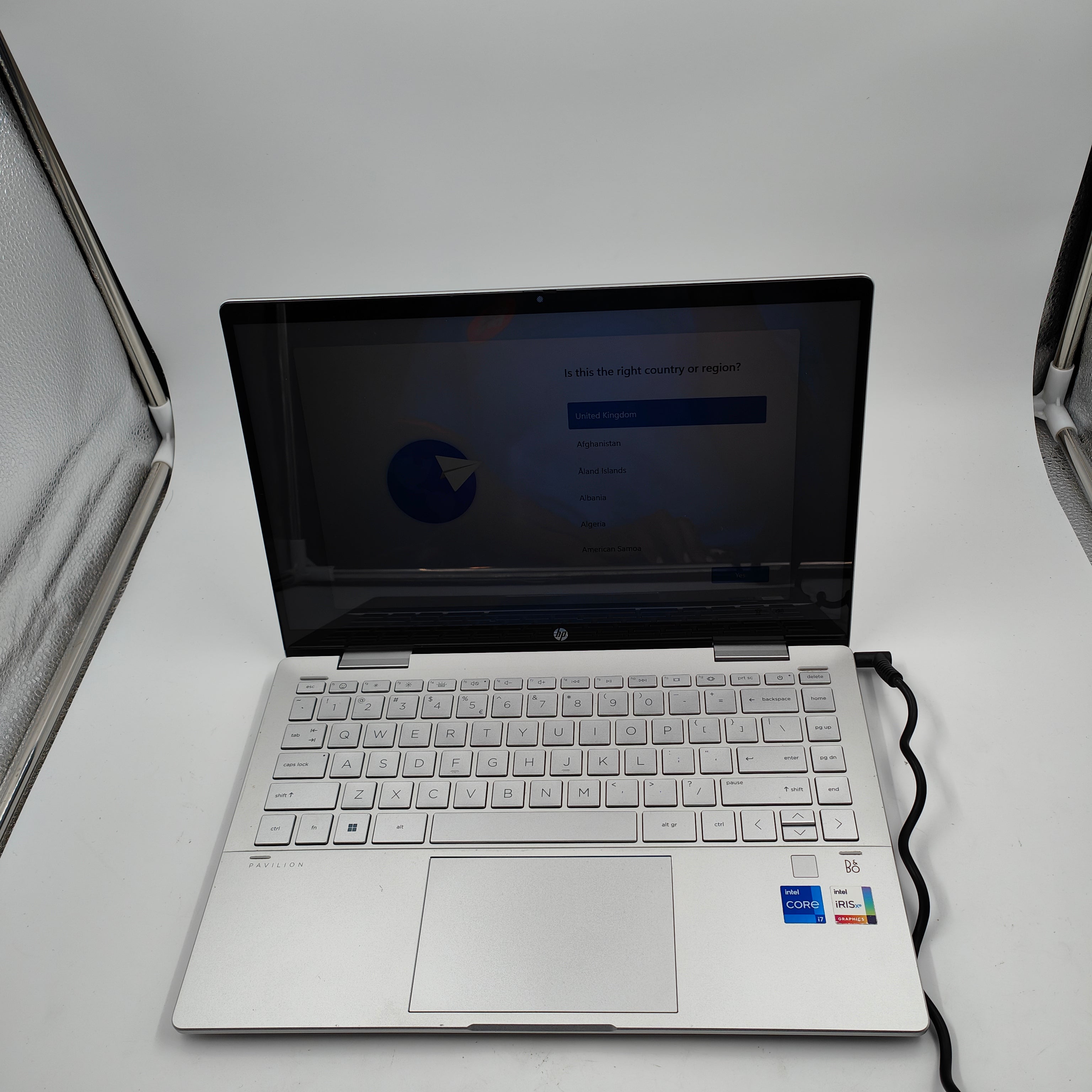 HP Pavilion x360 14-ek0956nd QWERTY