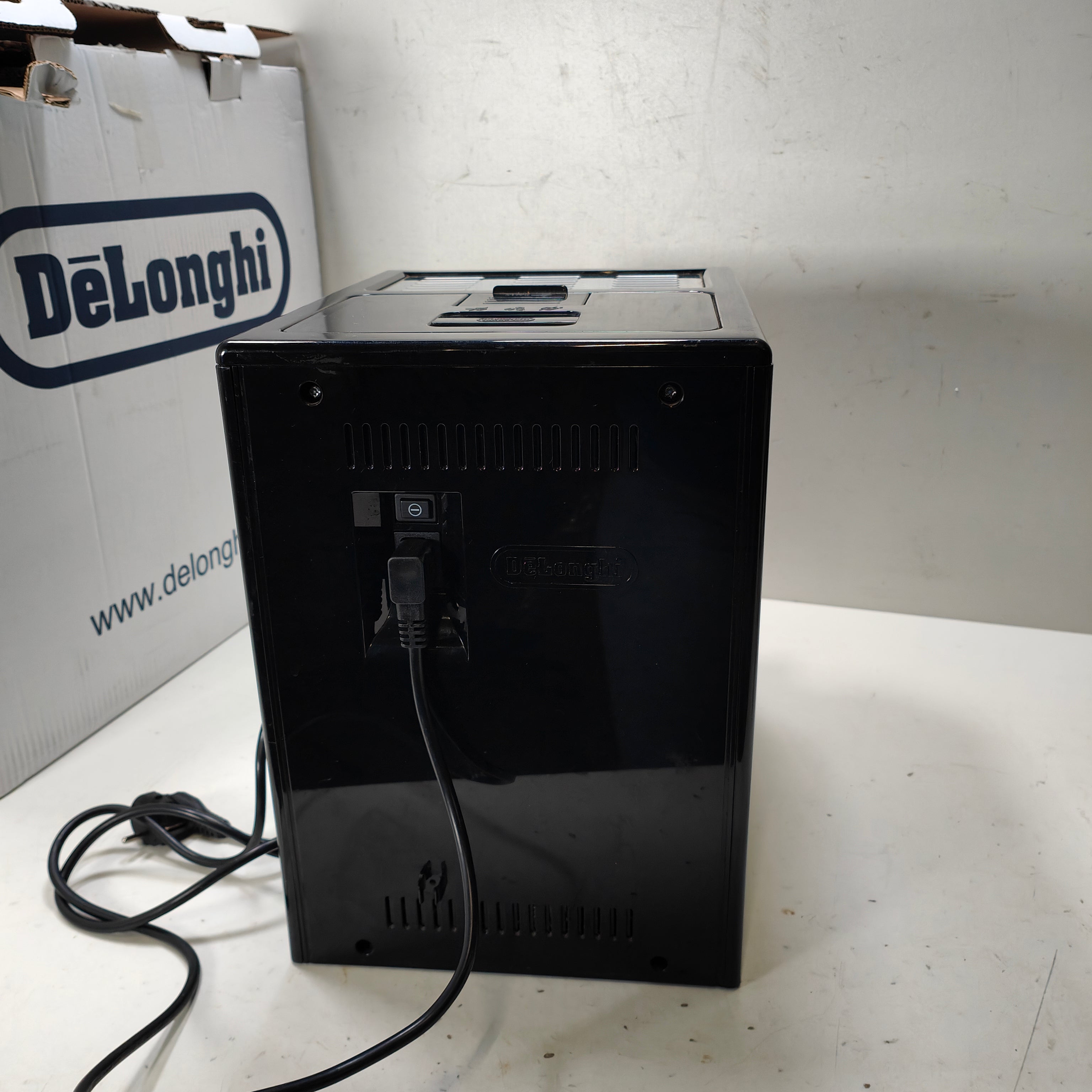 DeLonghi ECAM44.660.B Eletta
